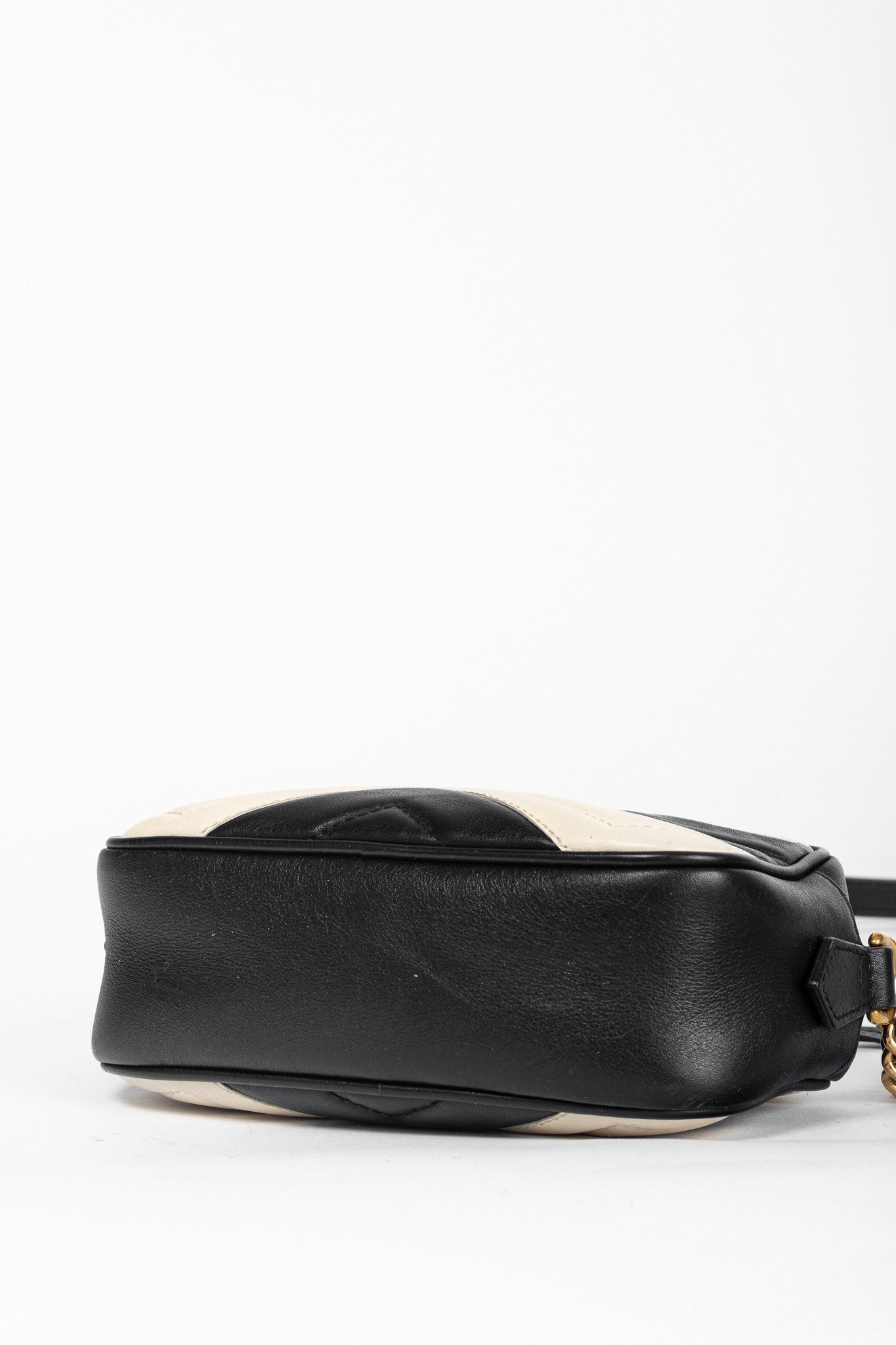 Gucci Gucci GG Marmont Black & Creme Chevron Mini Camera Bag Size ONE SIZE - 5 Thumbnail