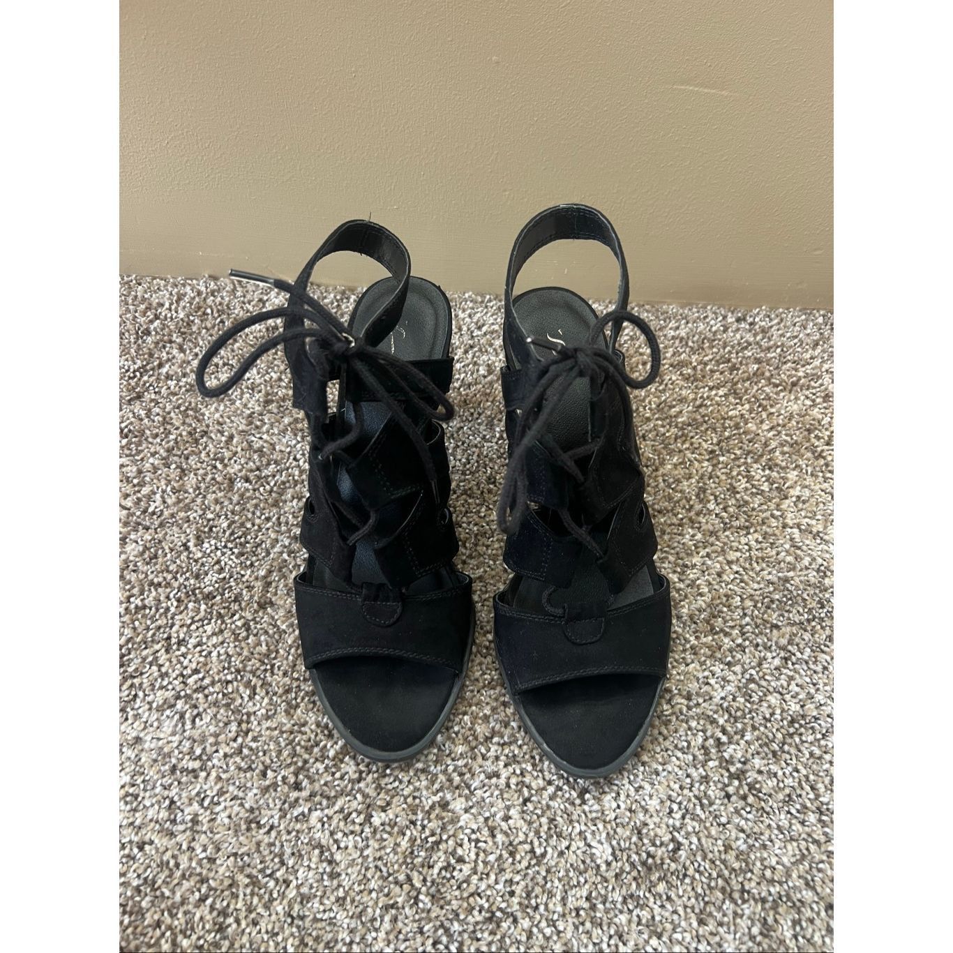 Other Simply Vera Vera Wang Black Heels Woman’s Size 7.5 Preowned Size US 7.5 / IT 37.5 - 1 Thumbnail