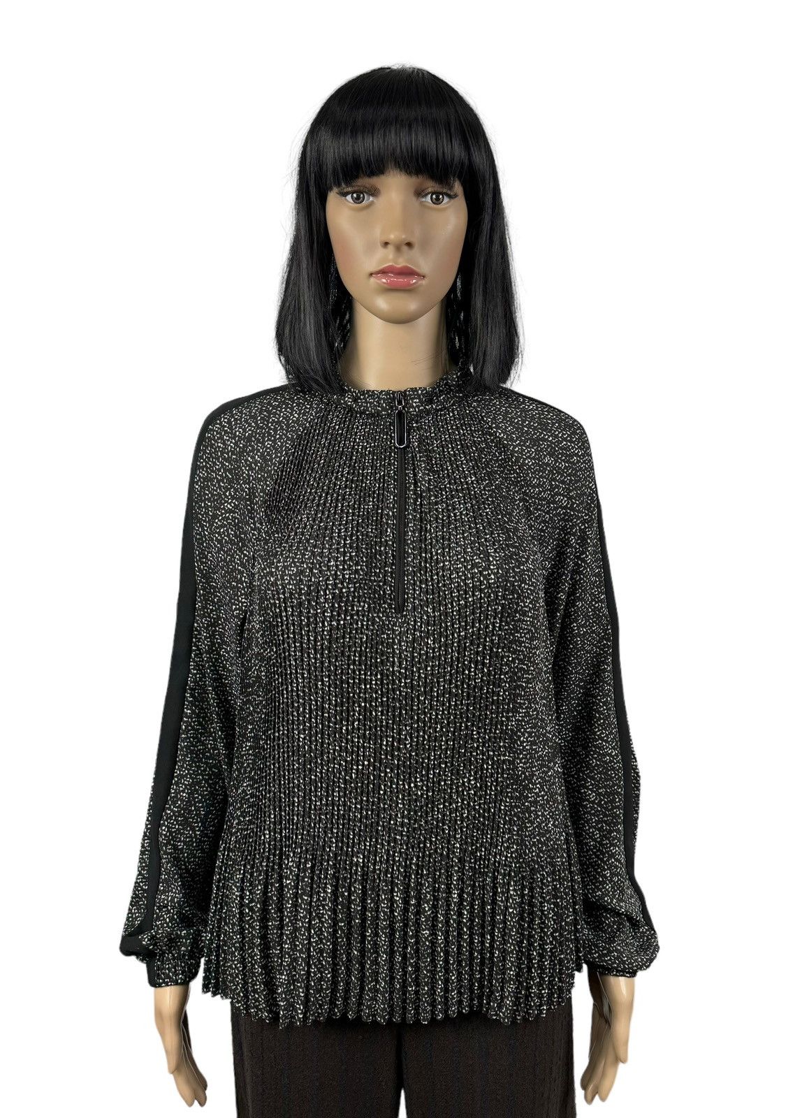 Other Marc Cain Pleaded Polka Dot Printed Blouse 1/3 Zip size M Size M / US 6-8 / IT 42-44 - 1 Thumbnail