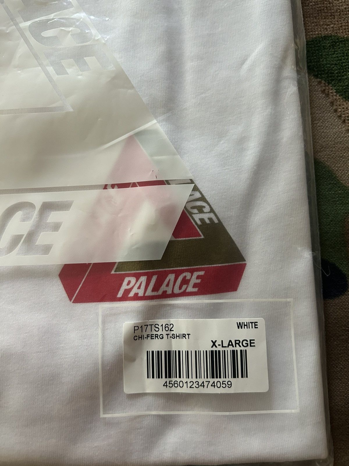 Palace Palace Chi-Ferg Shanghai Exclusive Tri Ferg White XL FW19 Size US XL / EU 56 / 4 - 3 Thumbnail