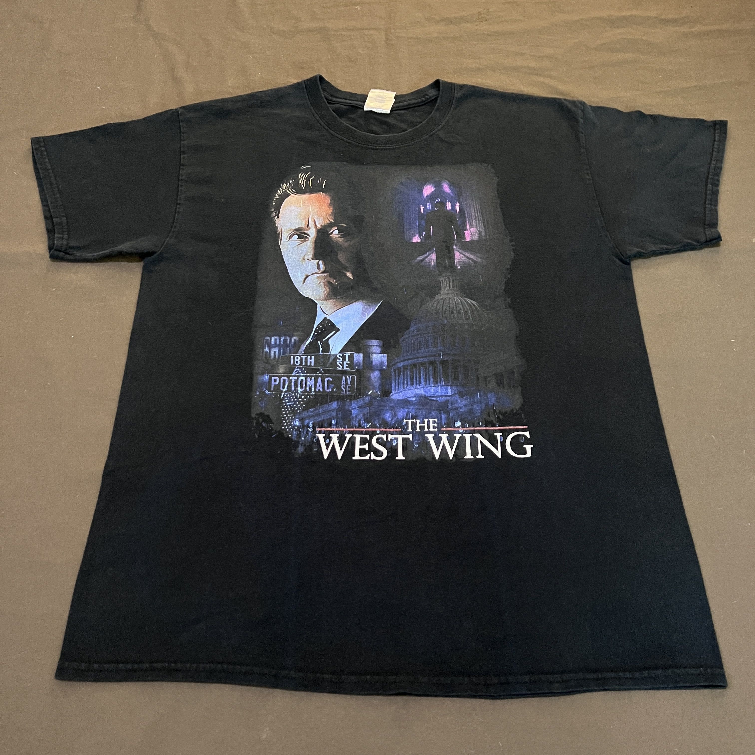 Vintage Vintage Y2K 2000 The West Wing political drama Tee Faded Size US L / EU 52-54 / 3 - 2 Thumbnail