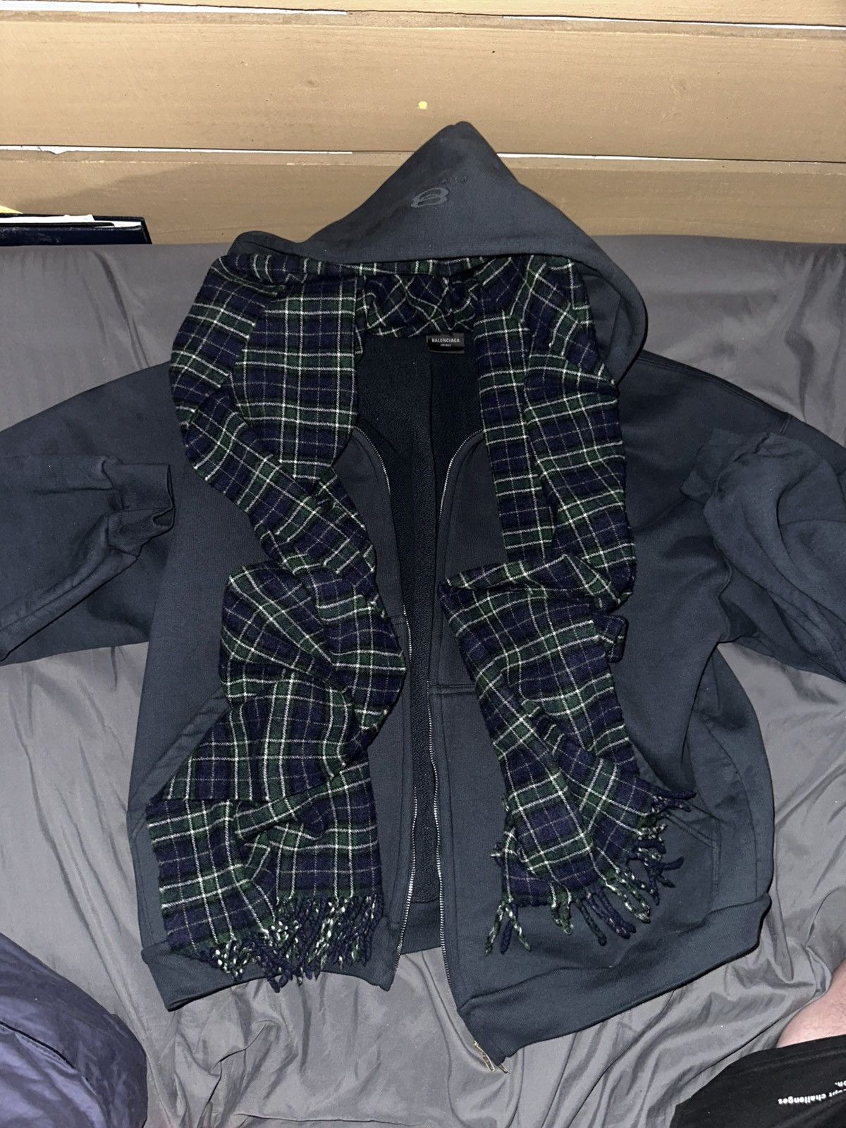 Balenciaga Balenciaga Scarf incognito hoodie size 2 Size US M / EU 48-50 / 2 - 12 Thumbnail