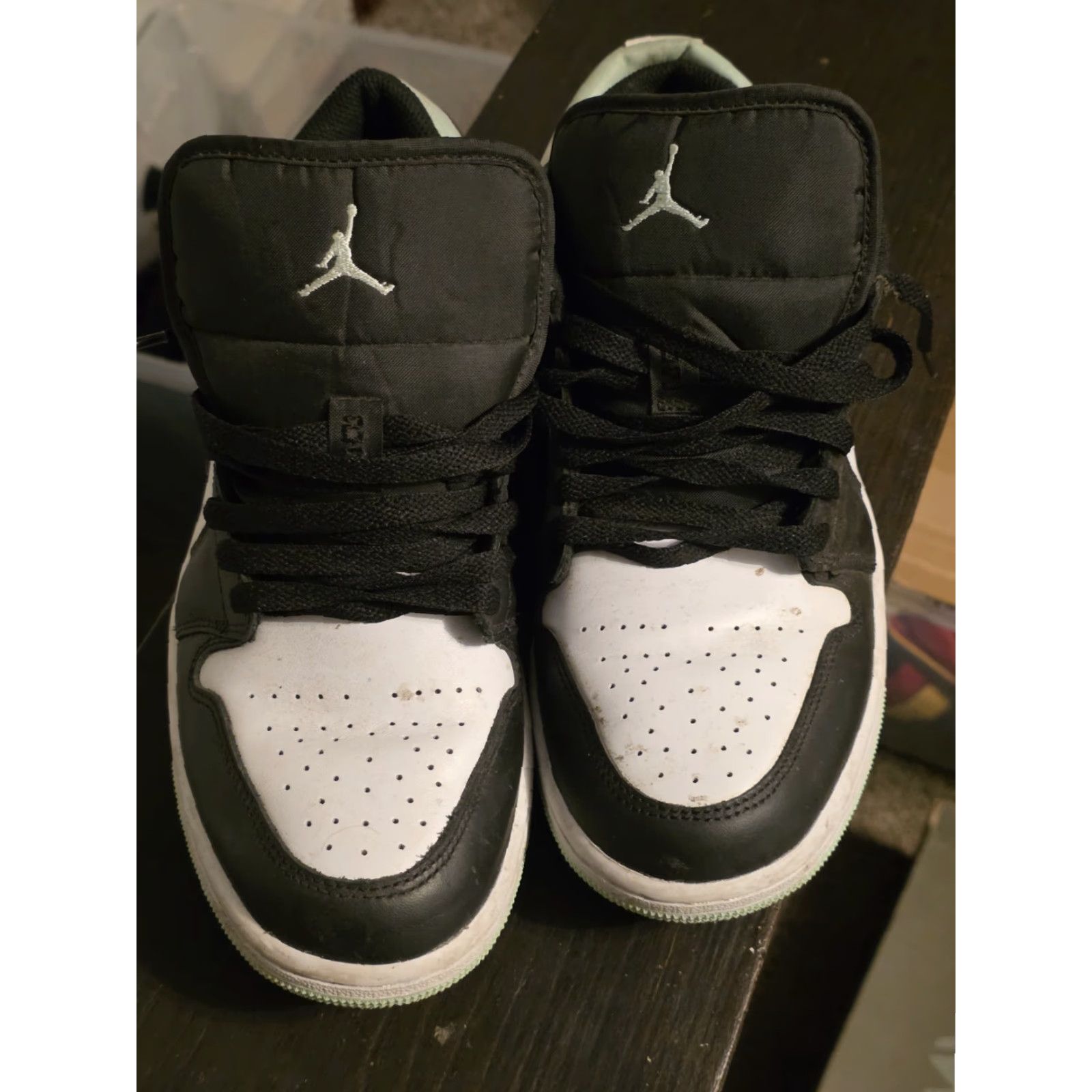 Jordan Brand Nike Air Jordan 1 Low SE Tie Dye Panda Special Edition Sneakers Men 9 White/Mint Foam/Black Size US 9 / EU 42 - 4 Thumbnail