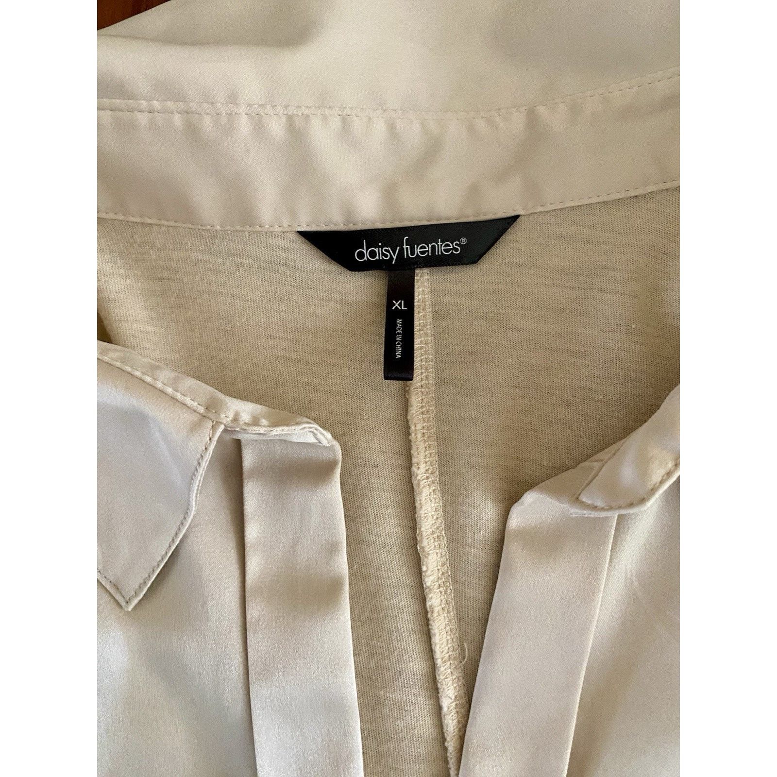 & Other Stories Women’s Shirt Daisy Fuentes XL Blouse Tab Sleeve Cream Size XL / US 12-14 / IT 48-50 - 3 Thumbnail
