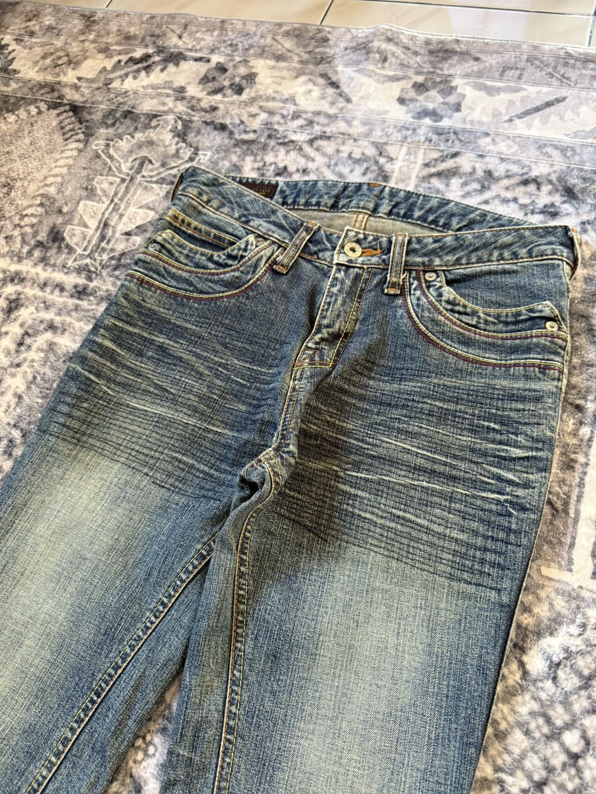 Le Grande Bleu (L.G.B.) Happy Face Contrast Stitch Whiskered Bootcut Flared Jeans Size US 28 / EU 44 - 7 Thumbnail