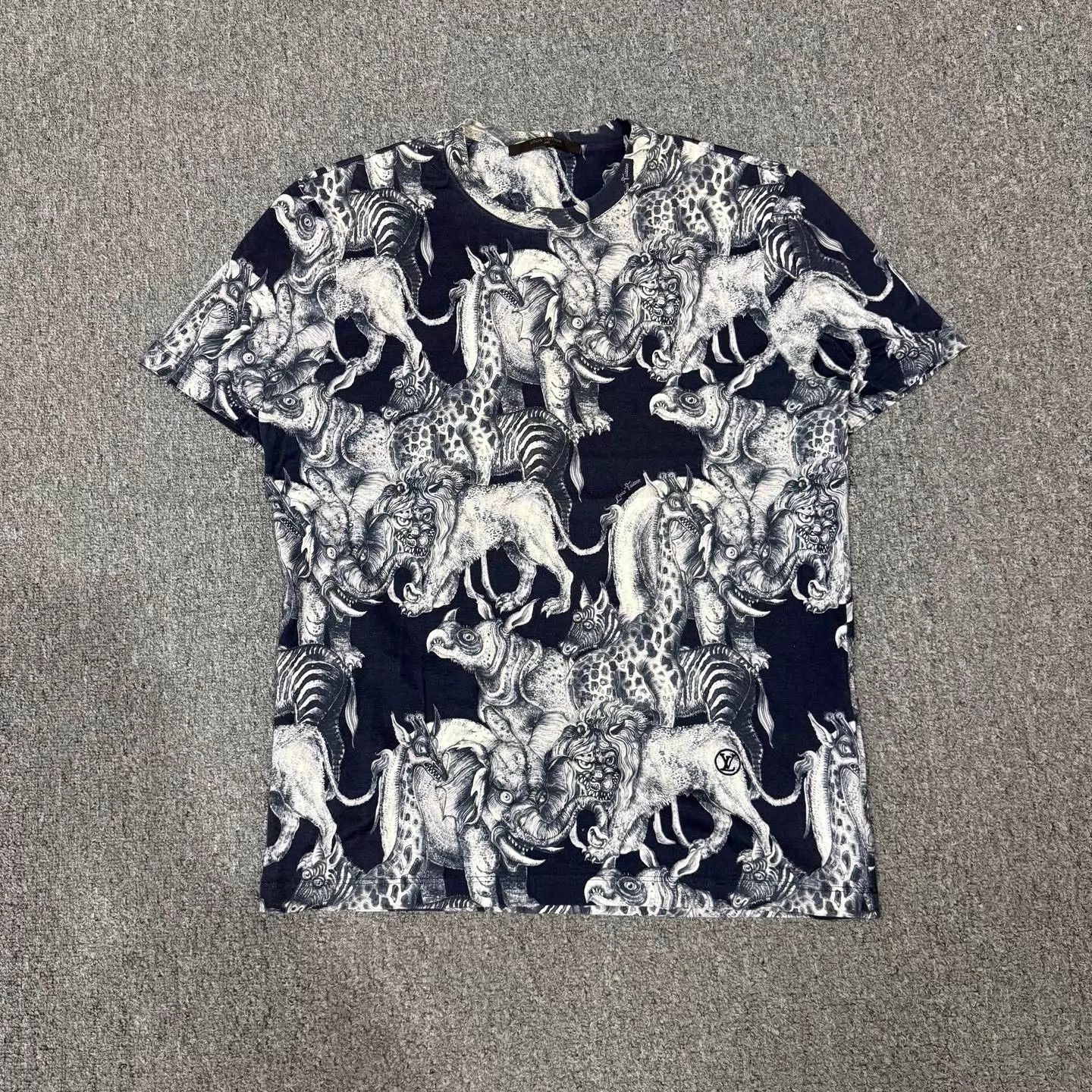 Louis Vuitton LV Zoo T-shirt M 99 New Size US M / EU 48-50 / 2 - 1 Thumbnail