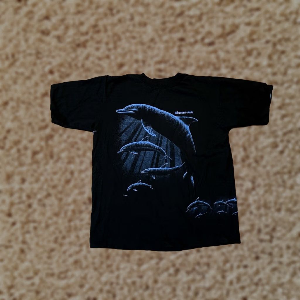 Vintage VINTAGE Wisconsin Dells Dolphins Sherry's Best Black Made in USA T-Shirt XL Men 90s Size US XL / EU 56 / 4 - 1 Thumbnail