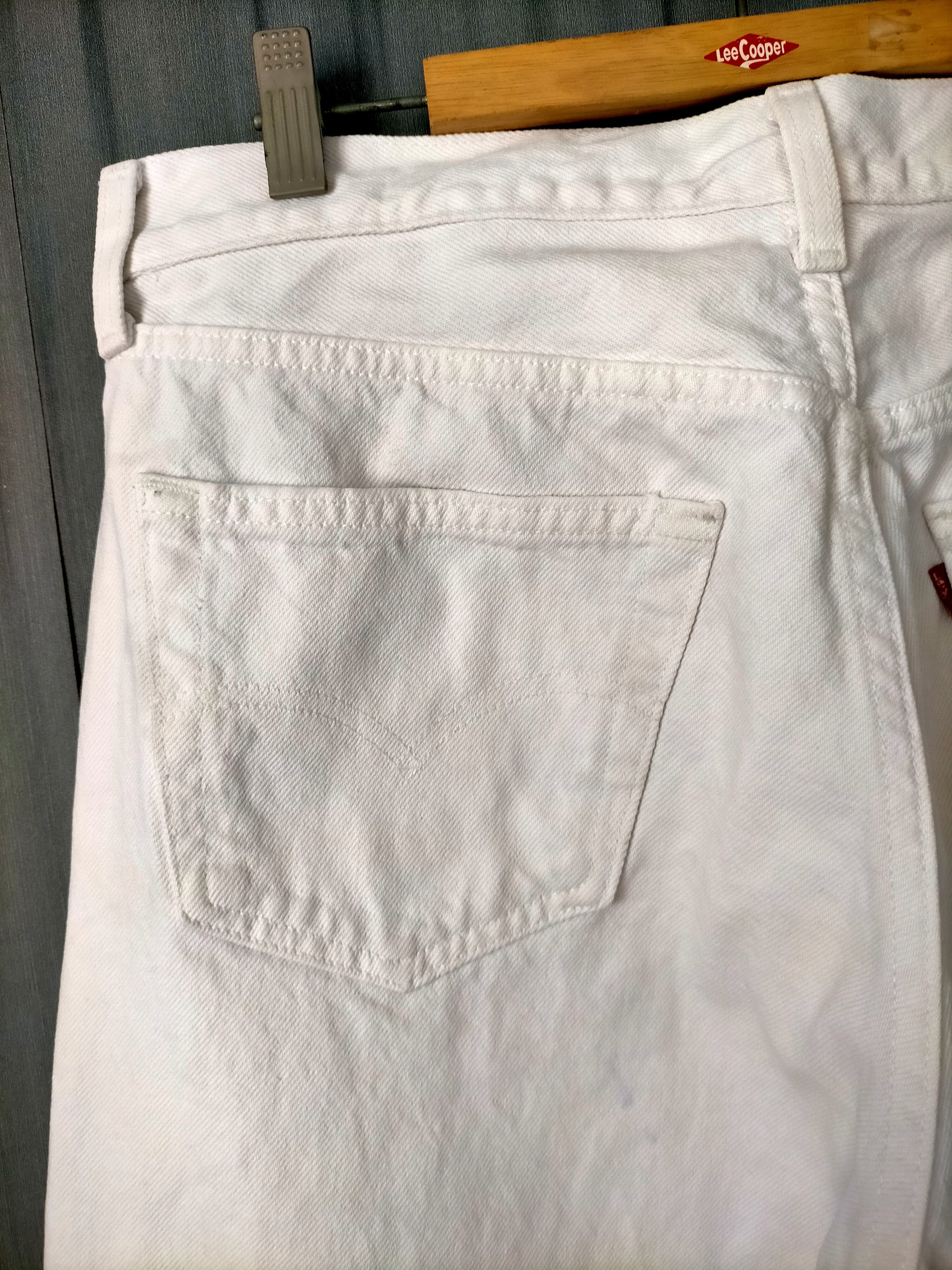 Levi's Vintage Clothing Vintage Levis 501 Usa Button Fly White Jeans Size US 33 - 11 Thumbnail