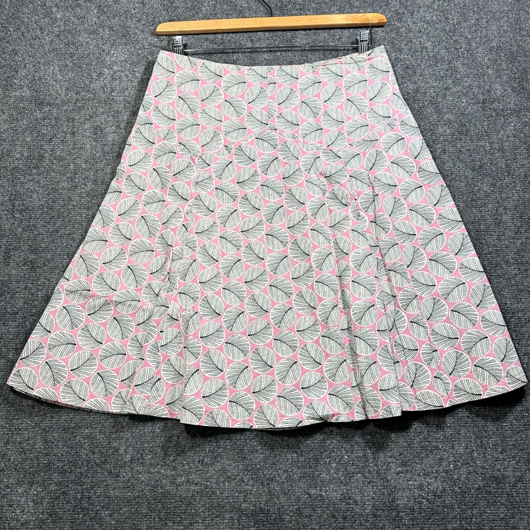 Anthropologie Anthropologie Skirt Womens 8 Pink Cotton Stretch Zipper Lined Knee Length Geometric Pattern A-Line Dressy Casual Workwear Size 30" / US 8 / IT 44 - 4 Thumbnail