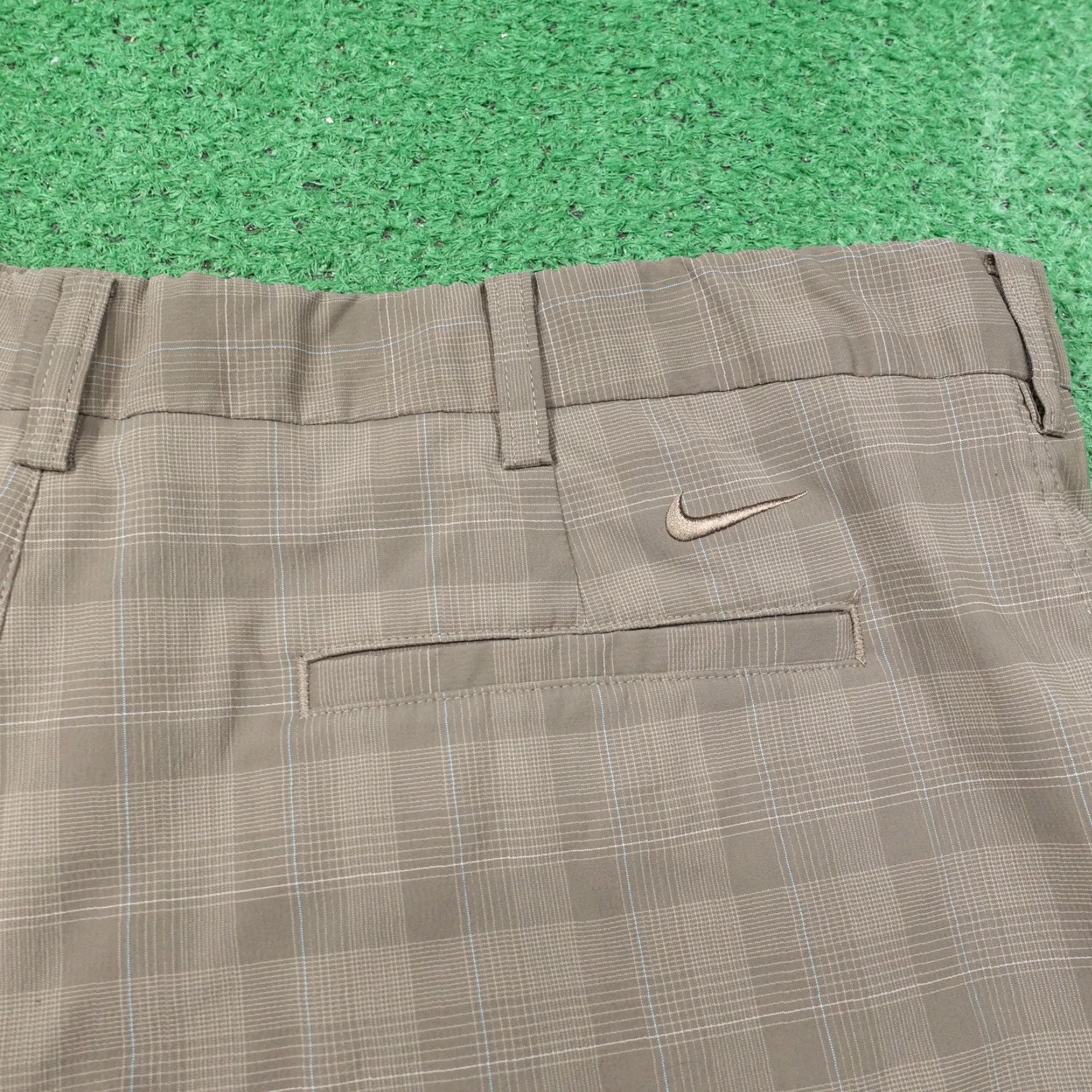 Nike NIKE GOLF FIT DRY DRIFIT BROWN PLAID CHECK SHORTS MENS SIZE 40 (39) READ Size US 40 / EU 56 - 4 Thumbnail