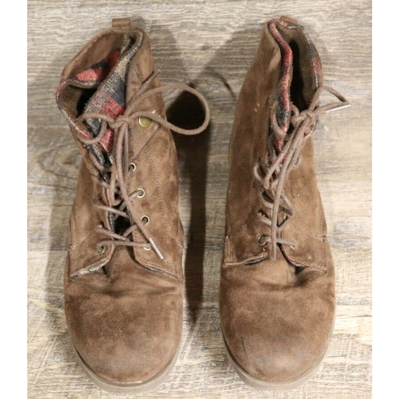 Vintage ROCK & CANDY Boots Women Combat Shoes Fold Down Lace 8.5 Brown Fall Winter Low Top Round Toe Vintage No 90s Theme Travel Mens Womens Girls Boys Size US 7 / IT 37 - 4 Thumbnail