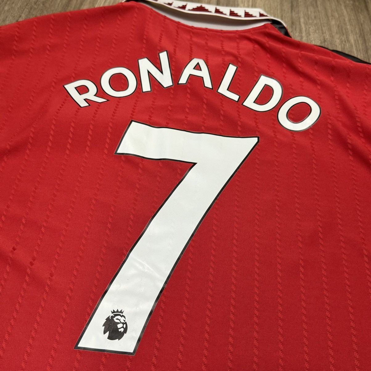 Adidas Manchester united 21/22 L/S player issue shirt#7 Ronaldo Size US M / EU 48-50 / 2 - 6 Thumbnail