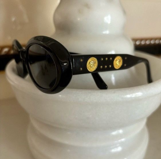 Versace Gianni Versace Sunglasses | Vintage Size ONE SIZE - 1 Thumbnail