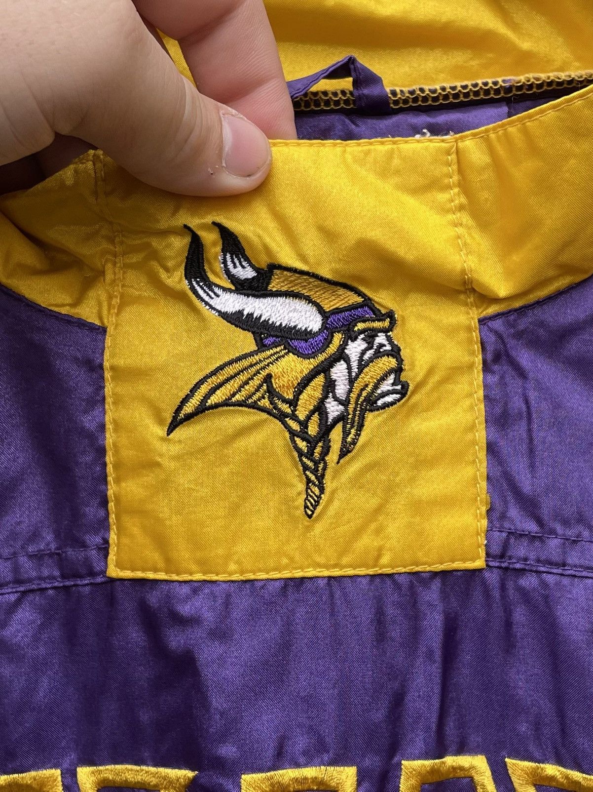 Vintage Vintage 90s Game Day Minnesota Vikings Big Logo Windbreaker Size US L / EU 52-54 / 3 - 3 Thumbnail