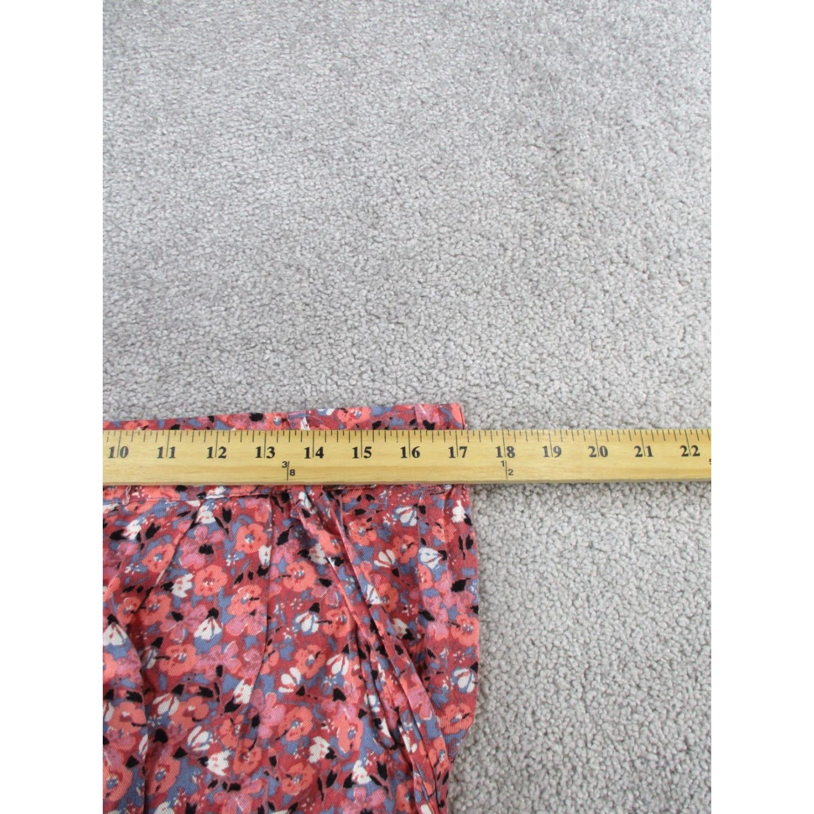 Free People Free People Shorts Womens M Red Floral Pleated Lightweight Bohemian Colorful 90s or Party/Cocktail Mens? No. End. Size 32" / US 10 / IT 46 - 6 Thumbnail