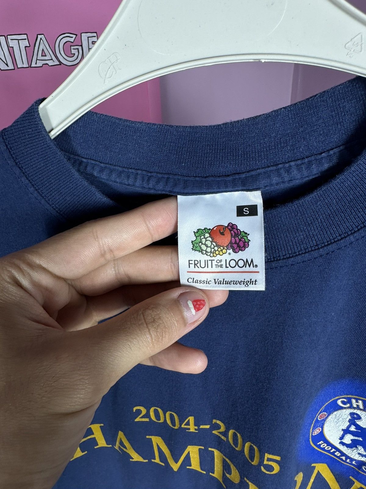 Fruit Of The Loom Chelsea FC Champions 2004 Tee Vintage TShirt Football Jersey Size US S / EU 44-46 / 1 - 10 Thumbnail