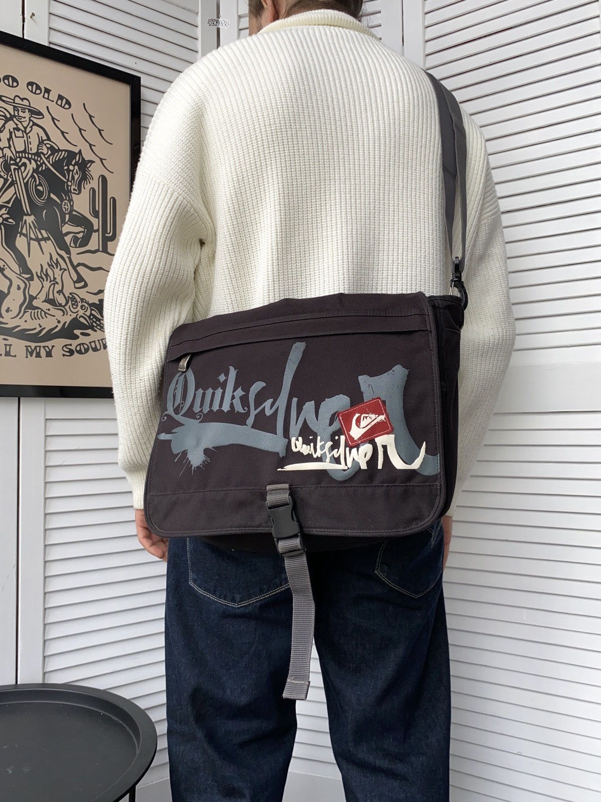 Quicksilver messenger bag online