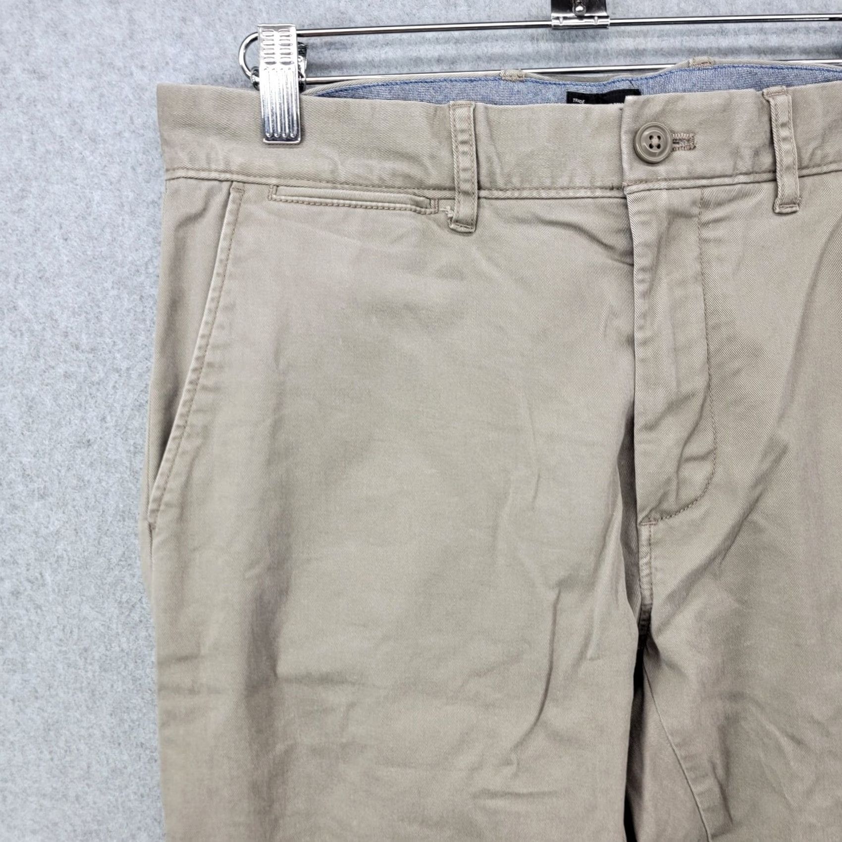 J.Crew J.CREW Chino Pants Mens Size 31x32 Beige Stretch Cotton 250 Skinny Fit Shirt Size US 31 - 2 Thumbnail