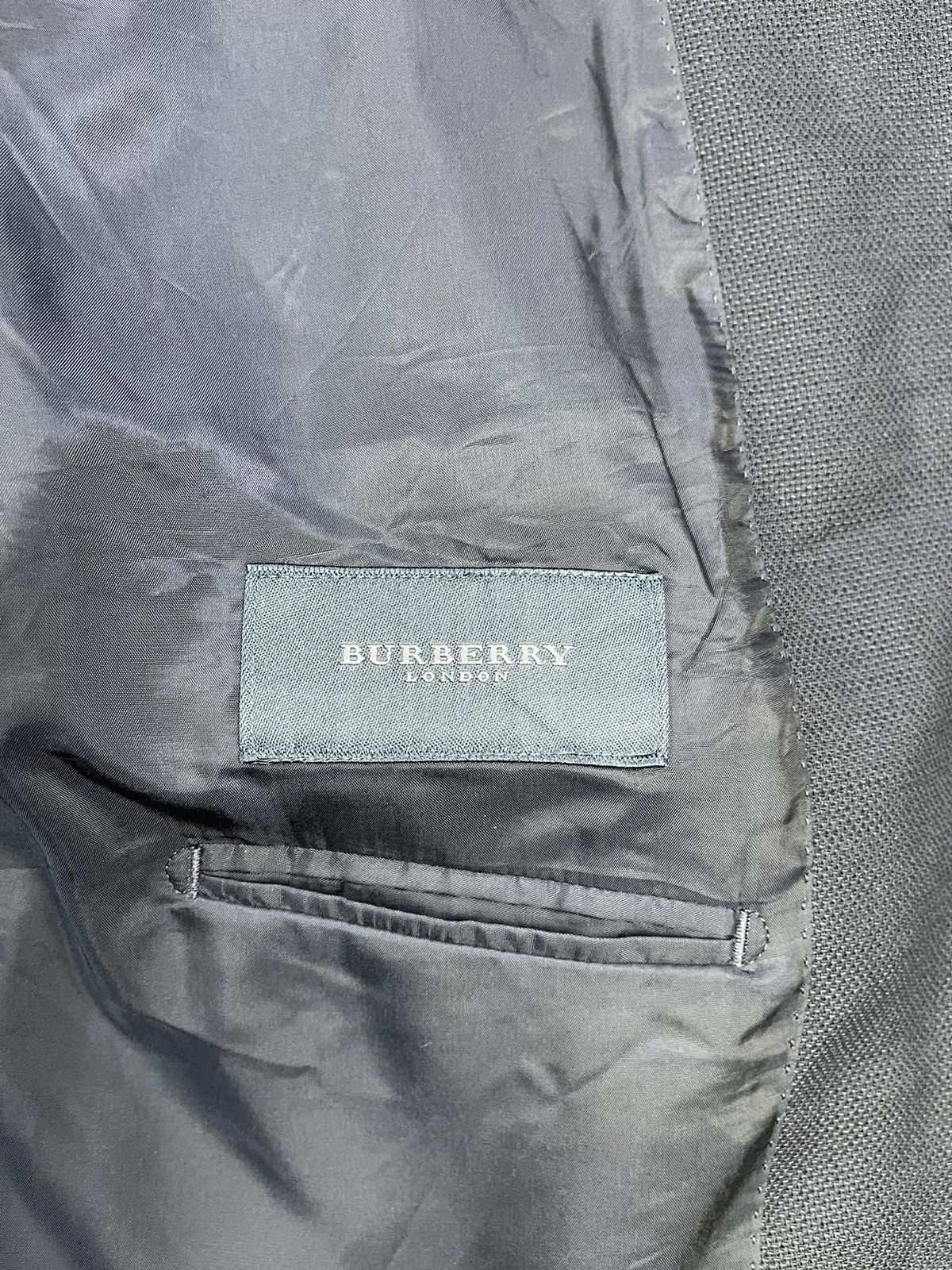 Burberry Burberry London Notch Single Breasted Double Slit Blazers Size US L / EU 52-54 / 3 - 12 Thumbnail