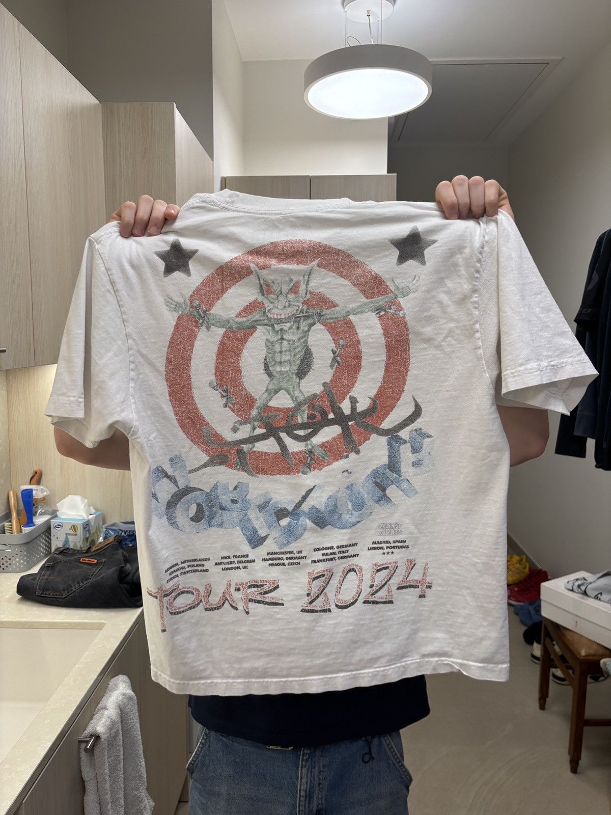 Travis Scott Travis Scott Utopia Circus Maximus 2023 Tour tee Size US XL / EU 56 / 4 - 2 Thumbnail