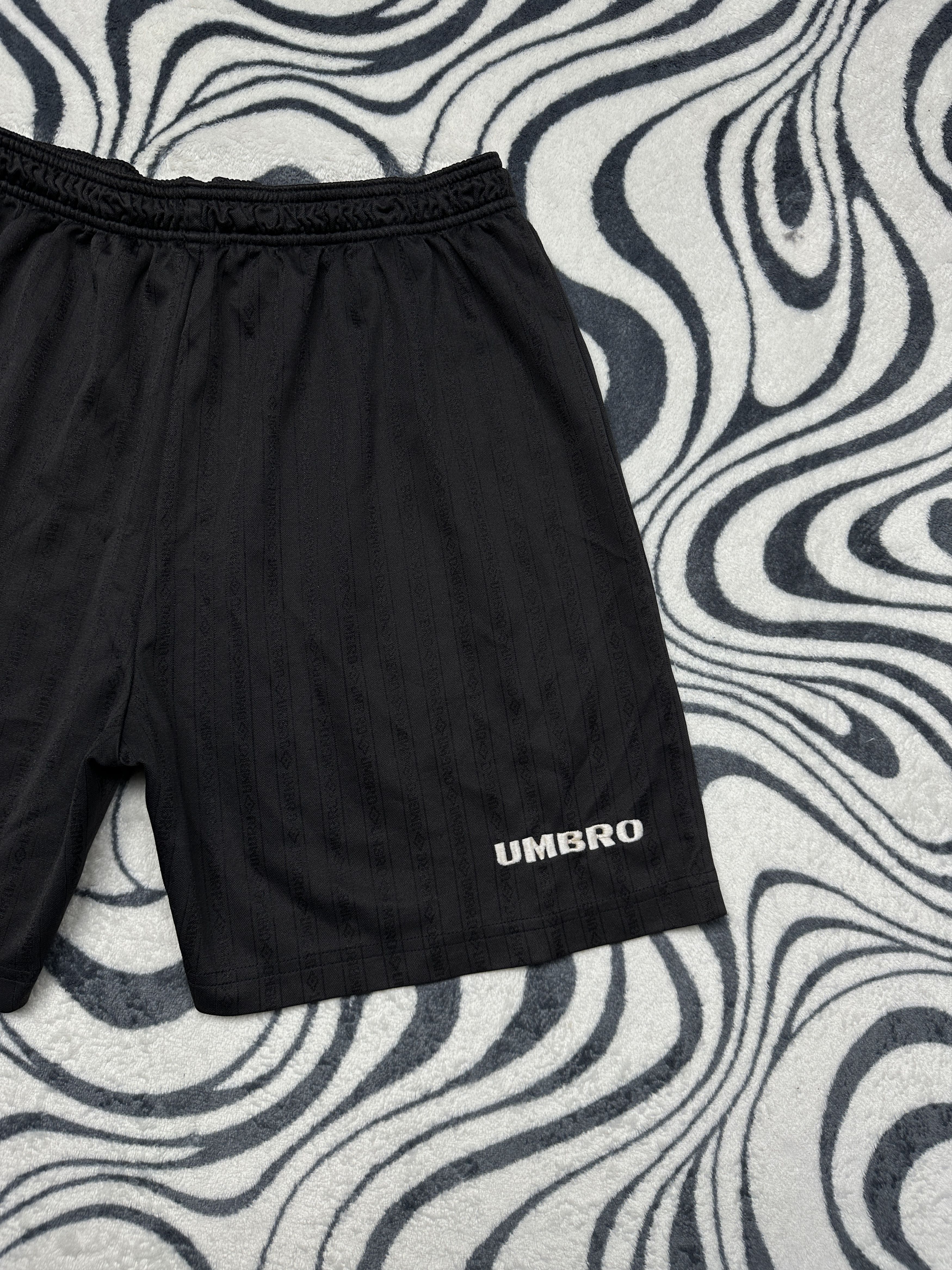 Umbro Umbro Vintage Mens Shorts Size US 38 / EU 54 - 2 Thumbnail
