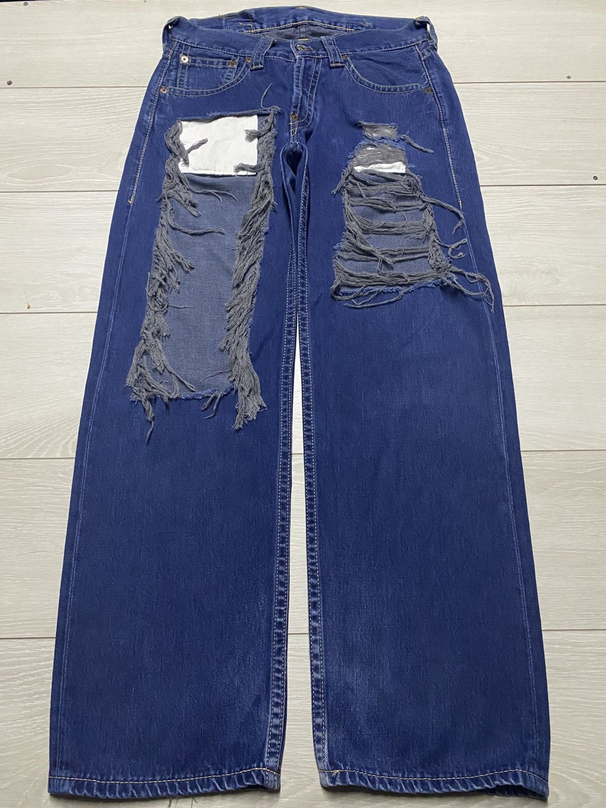 Levi's Levis 902 Blue Wash Ripped Baggy Jeans Size US 31 - 1 Thumbnail