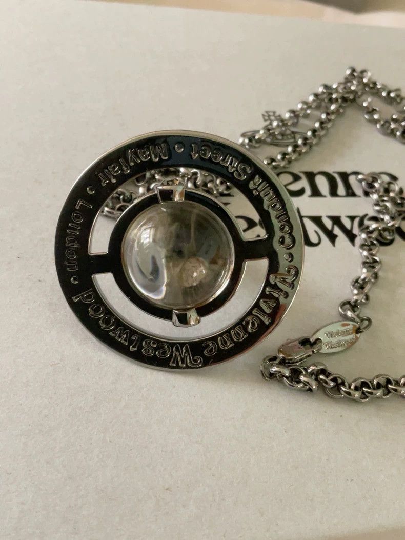 Vivienne Westwood Vivienne Westwood Gun black large orb necklace Size ONE SIZE - 2 Thumbnail