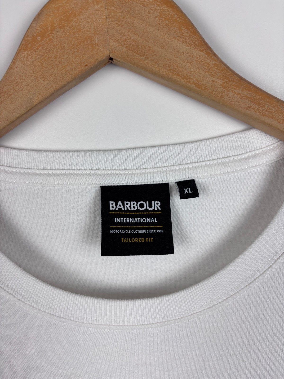 Barbour Barbour International Tailored Fit Graphic T-Shirt White XL Size US XL / EU 56 / 4 - 4 Thumbnail