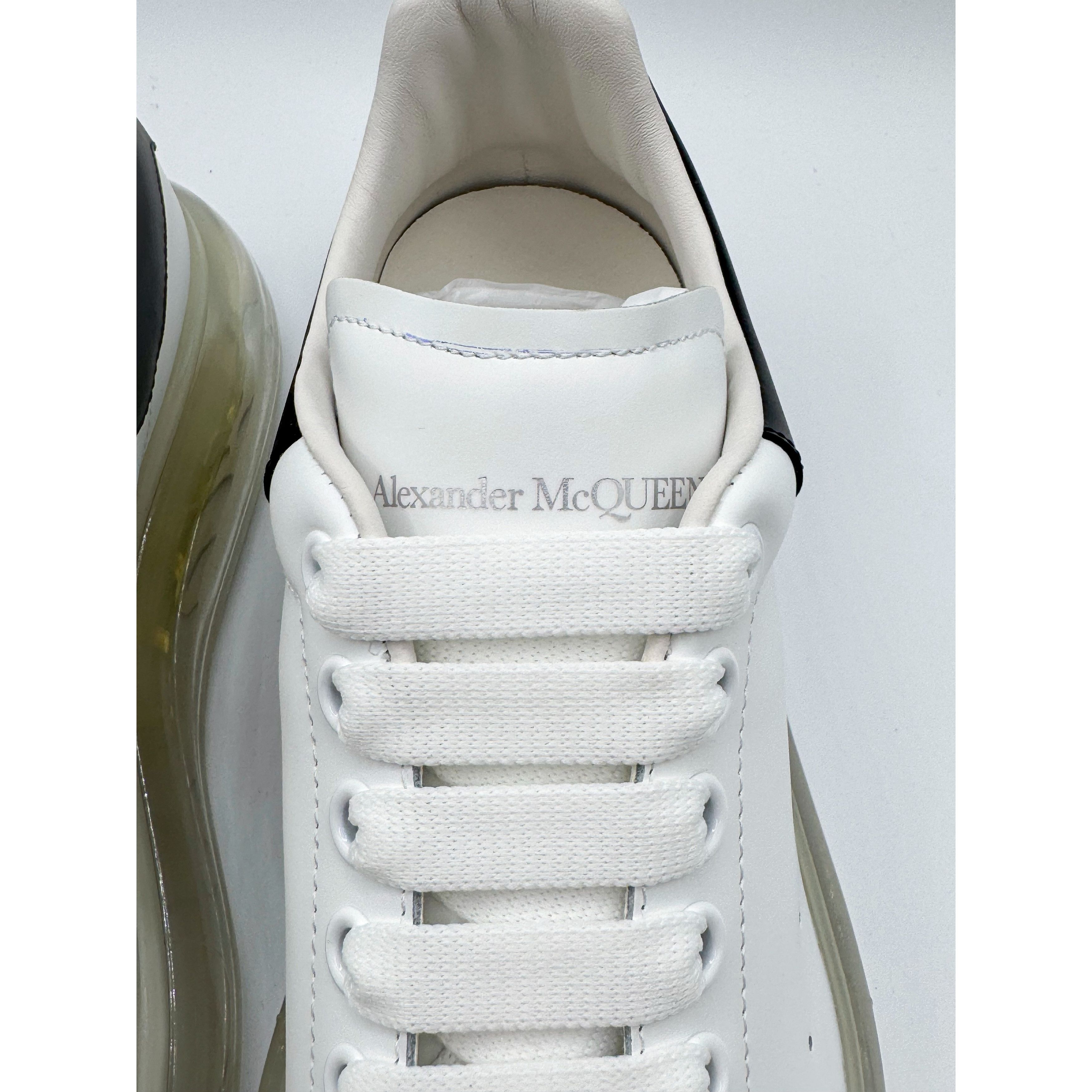 Alexander McQueen Alexander McQueen Men's Oversized Transparent Sole Sneaker i Size US 8.5 / EU 41-42 - 3 Thumbnail
