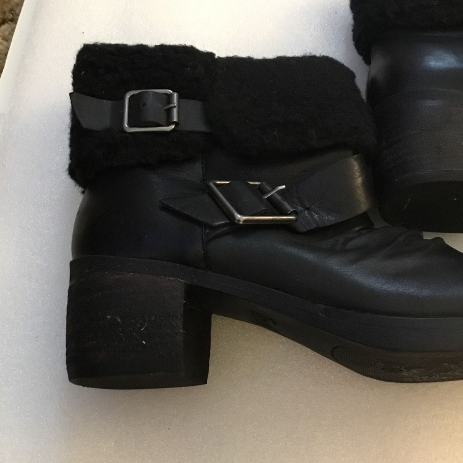 Other Tara M. Black Fur Booties Size US 7 / EU 40 - 7 Thumbnail
