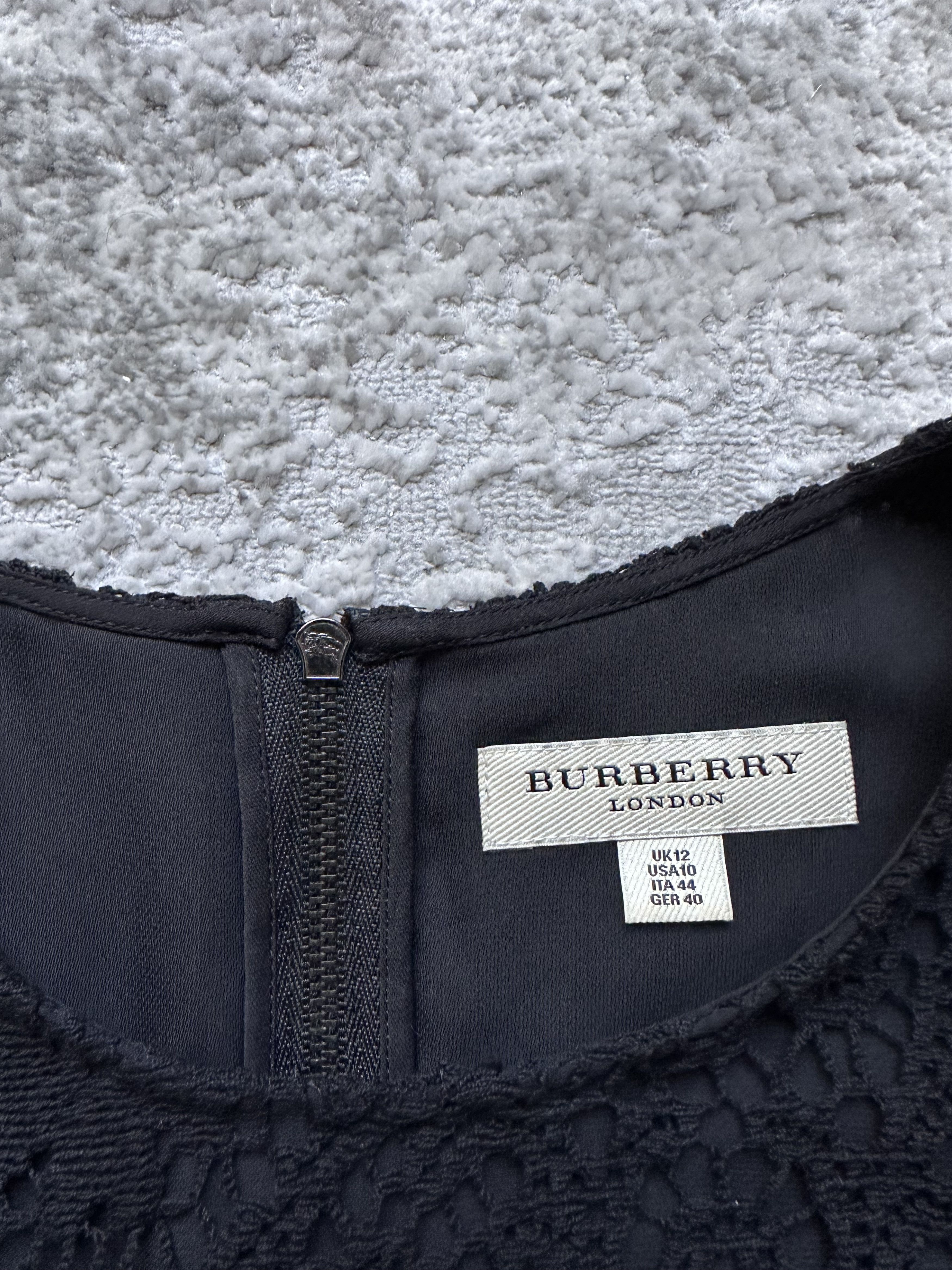 Burberry Burberry dress Size M / US 6-8 / IT 42-44 - 4 Thumbnail
