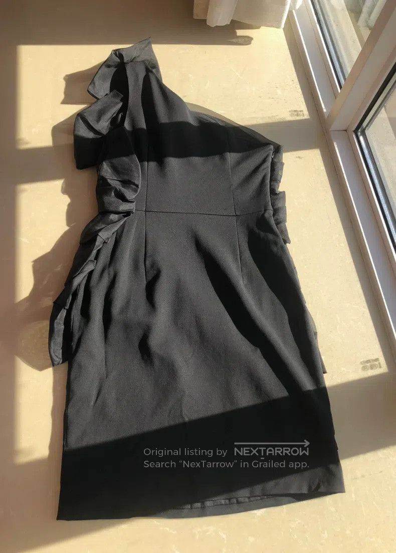 Valentino Valentino Evening dress with one shoulder Size S / US 4 / IT 40 - 5 Thumbnail