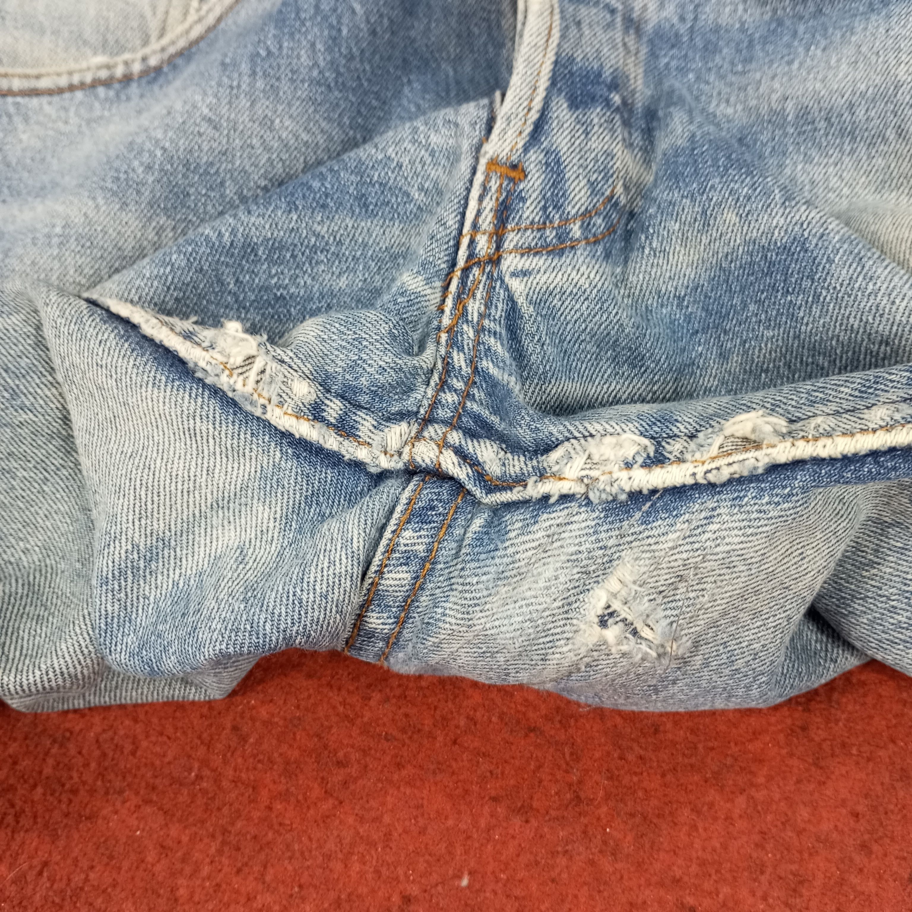 Levi's × Vintage Levis 501 Streetwear Style Distressed Jeans Size US 31 - 15 Thumbnail