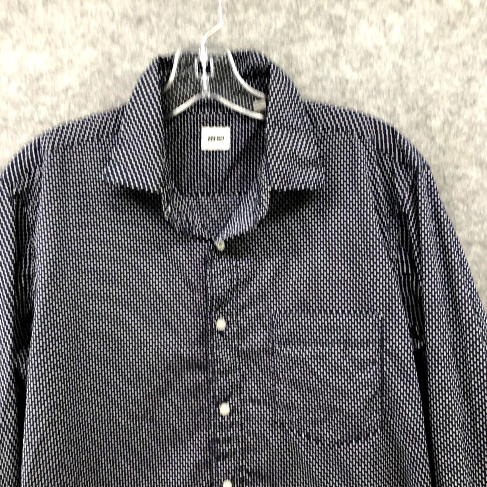Uniqlo Uniqlo Button Down Shirt Mens M Long Sleeve Navy Blue White Polka Dot Cotton Button-Up Collared Pocketed Casual Size US M / EU 48-50 / 2 - 3 Thumbnail