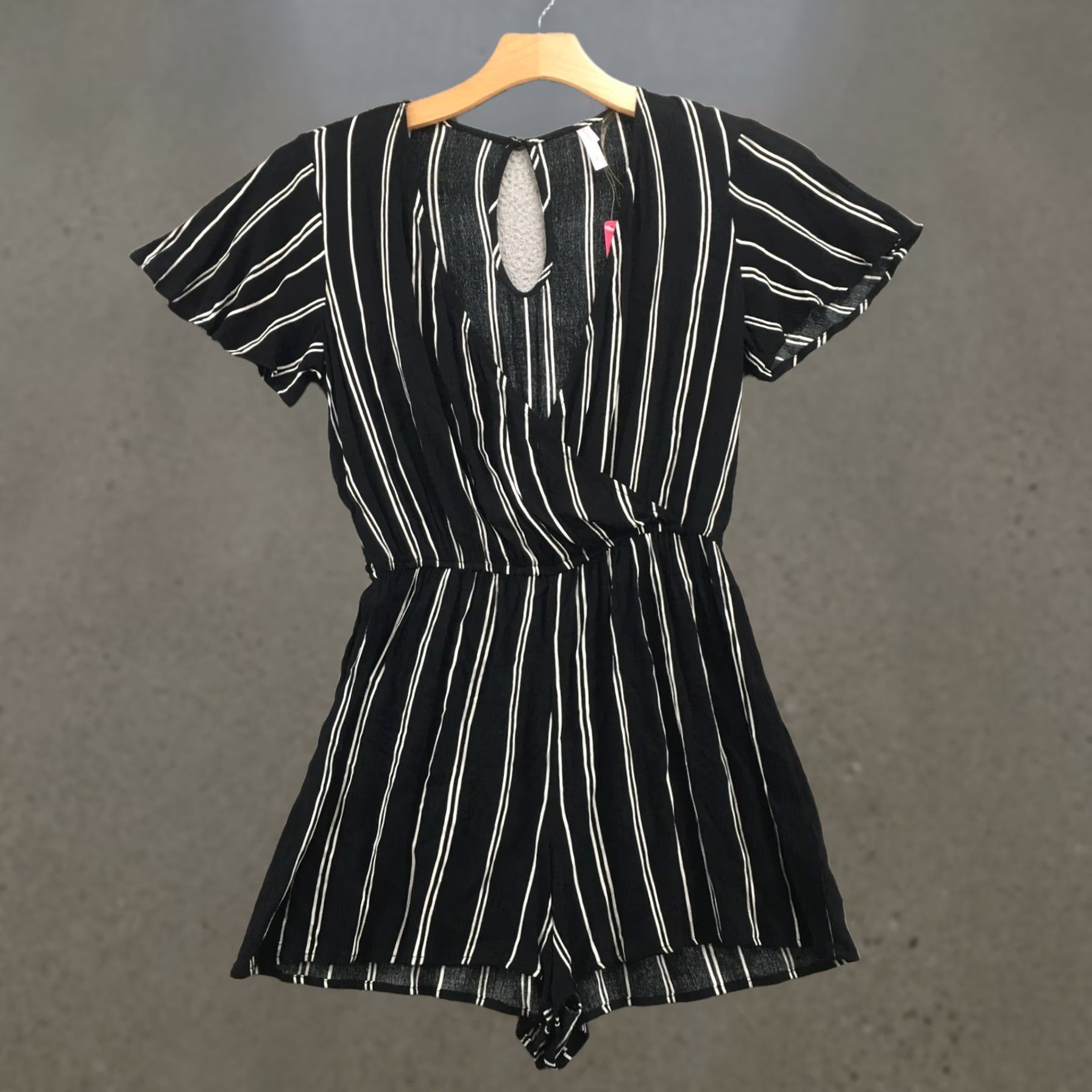 Vintage Xhiliration Romper Womens M Black Stripe Short Sleeve V-Neck NEW Shirt) Size 32" / US 10 / IT 46 - 1 Thumbnail