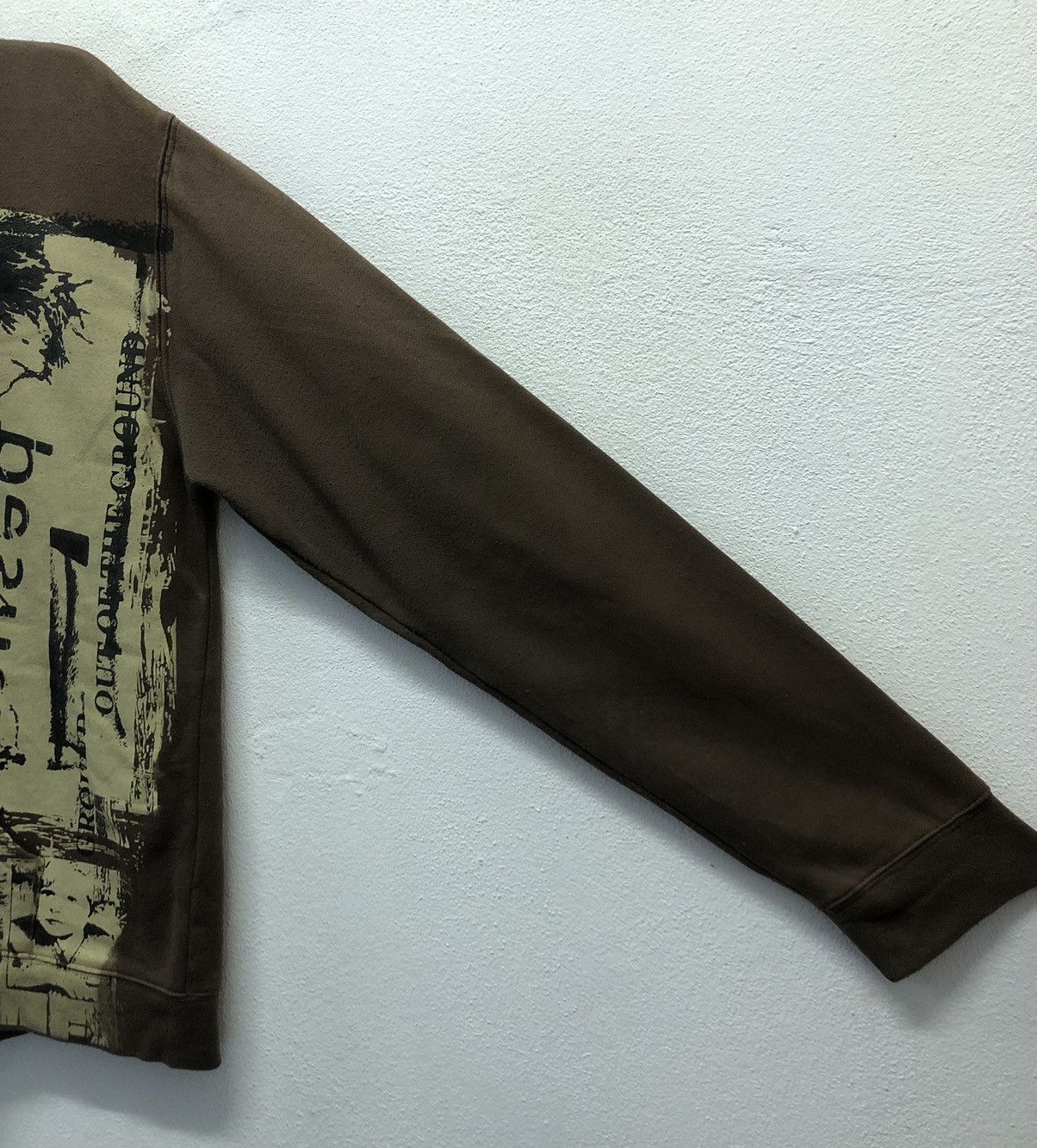 Nirvana VINTAGE KURT COBIN POLITIX RADIO FRIENDLY UNIT SHIFTER HOOD Size US L / EU 52-54 / 3 - 7 Thumbnail