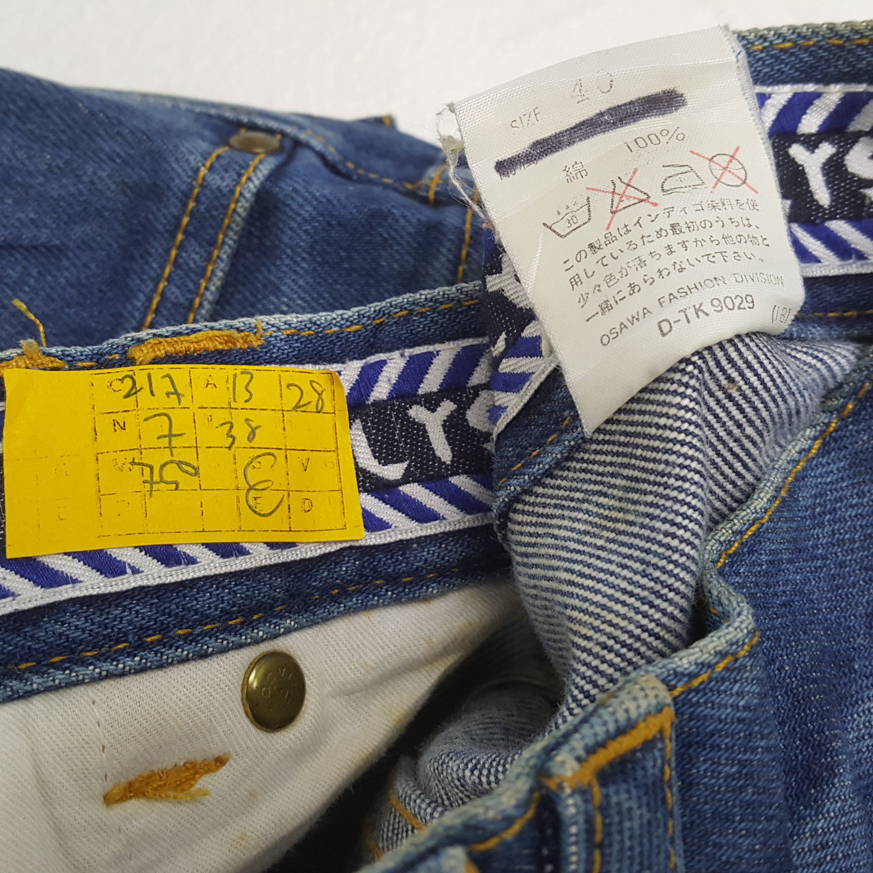 Vintage × Yves Saint Laurent Vintage YVES SIANT LAURENT Italian Brand Fashion Jeans Size US 26 / EU 42 - 13 Thumbnail