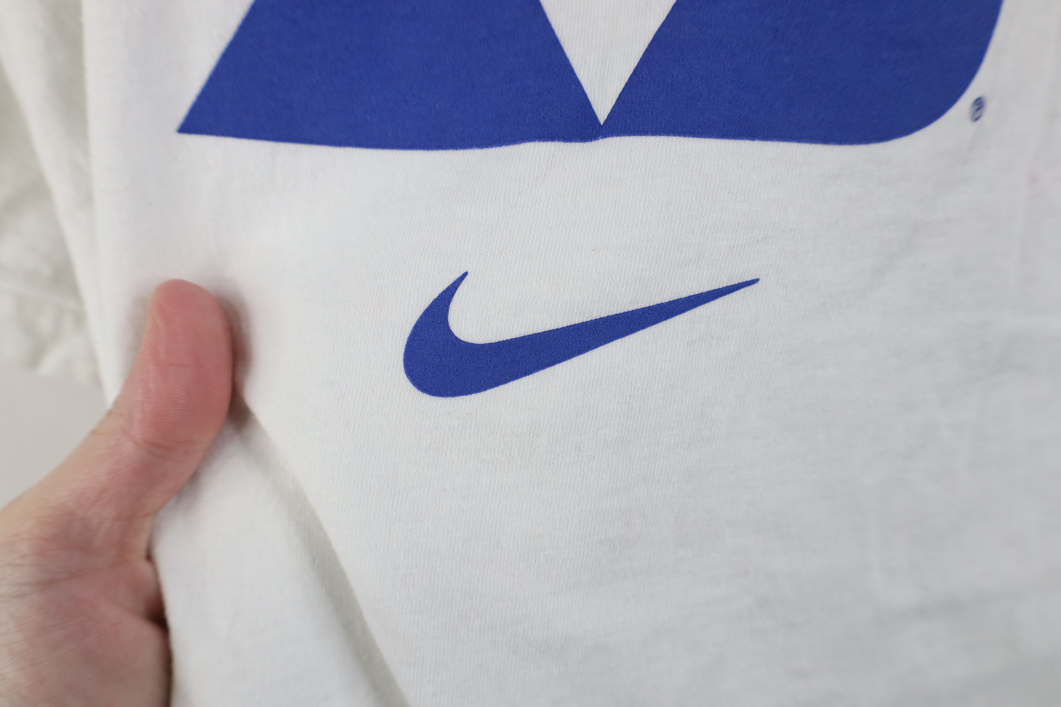 Nike Vintage Y2K Nike Center Swoosh Duke University T-Shirt White Size US XL / EU 56 / 4 - 5 Thumbnail