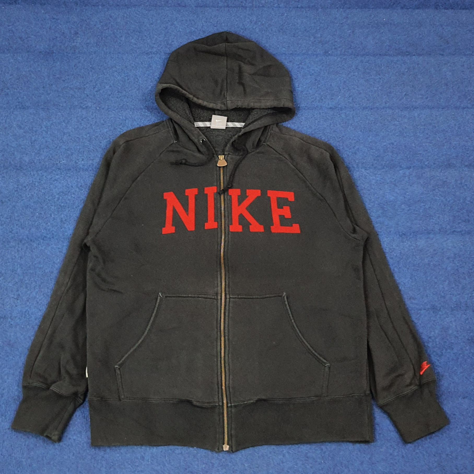 Nike Vintage Nike Spell Out Full Zip Hoodie C273N13 Size US L / EU 52-54 / 3 - 1 Thumbnail