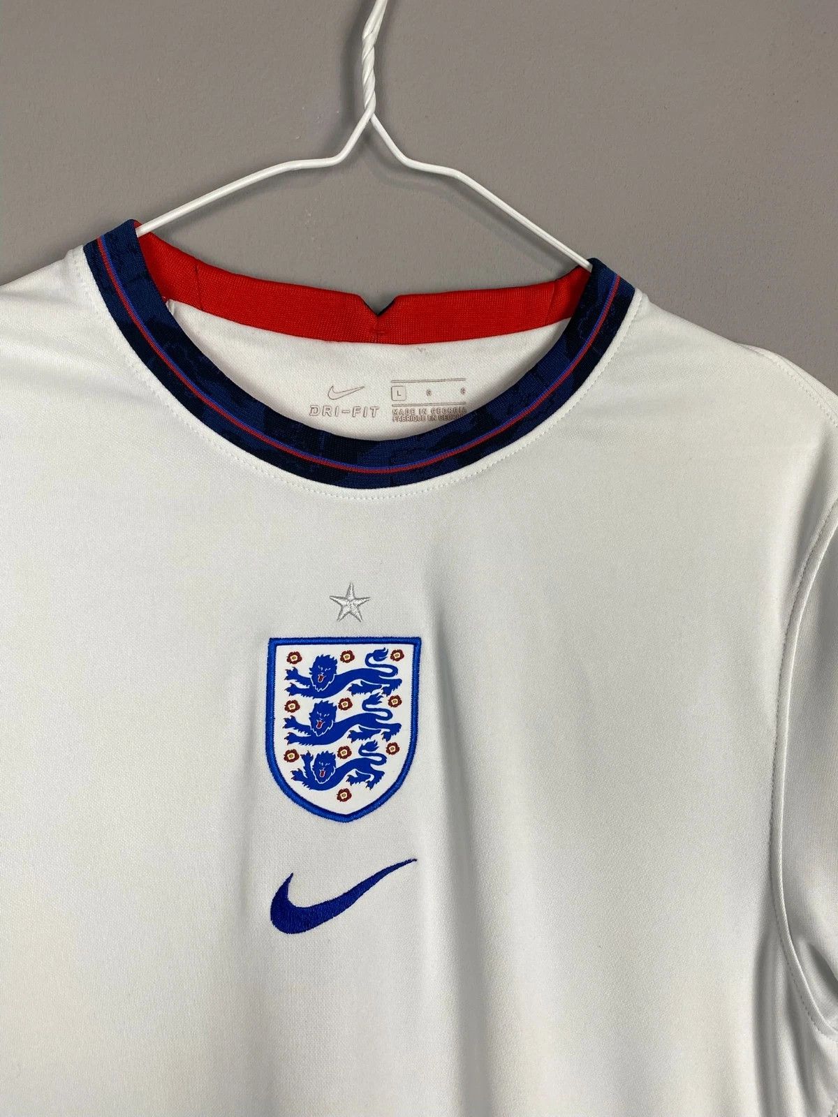 Nike Nike England National Team 2020-2021 Home Football Jersey Size US L / EU 52-54 / 3 - 3 Thumbnail