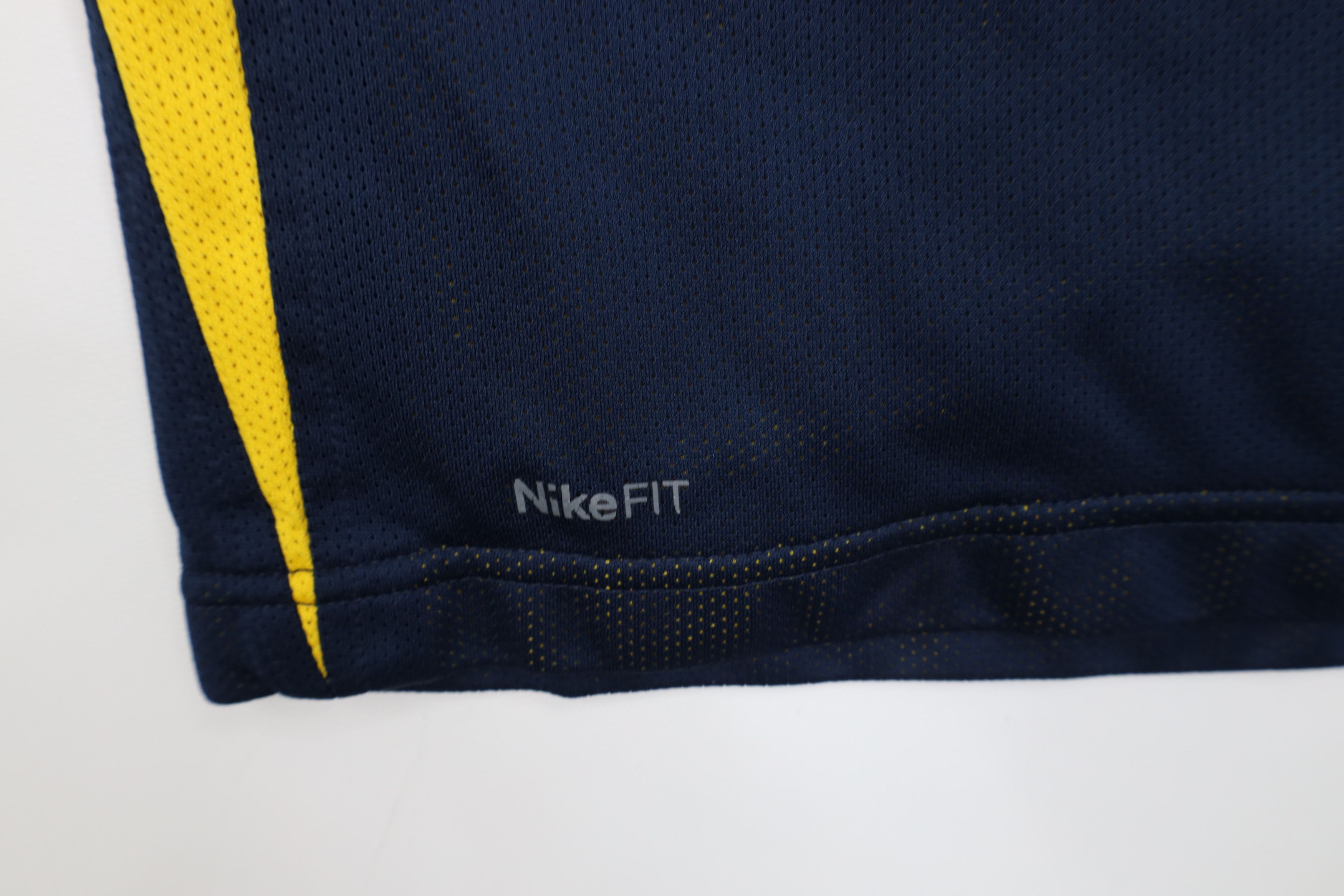 Nike Vintage Nike Scott Mini Swoosh University of Michigan Shorts Size US 30 / EU 46 - 6 Thumbnail