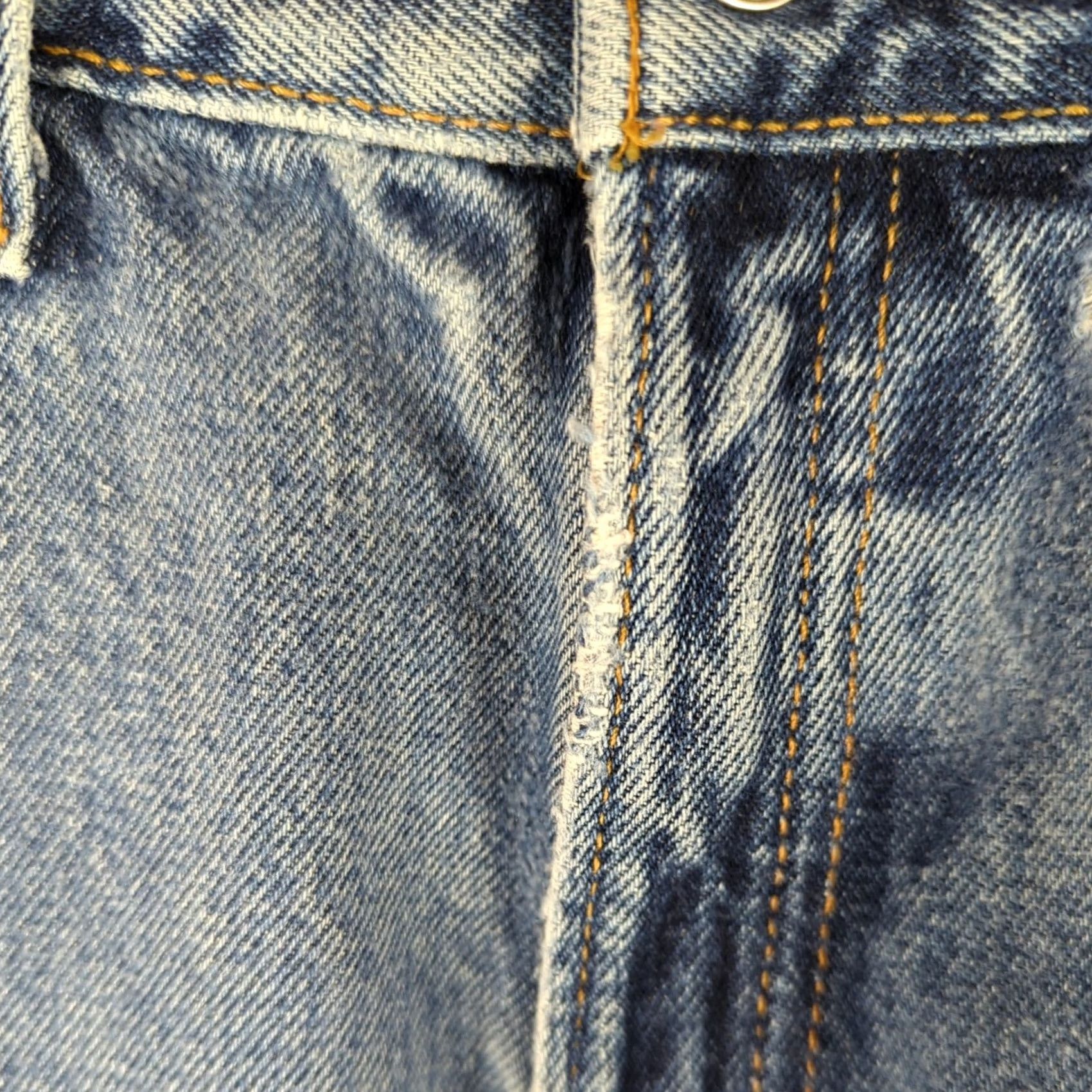Levi's VINTAGE Levi's 550 Jeans Womens Regular 8 High Rise Mom Jeans 100% Cotton Blue Distressed 30 Inseam Size 30" / US 8 / IT 44 - 2 Thumbnail
