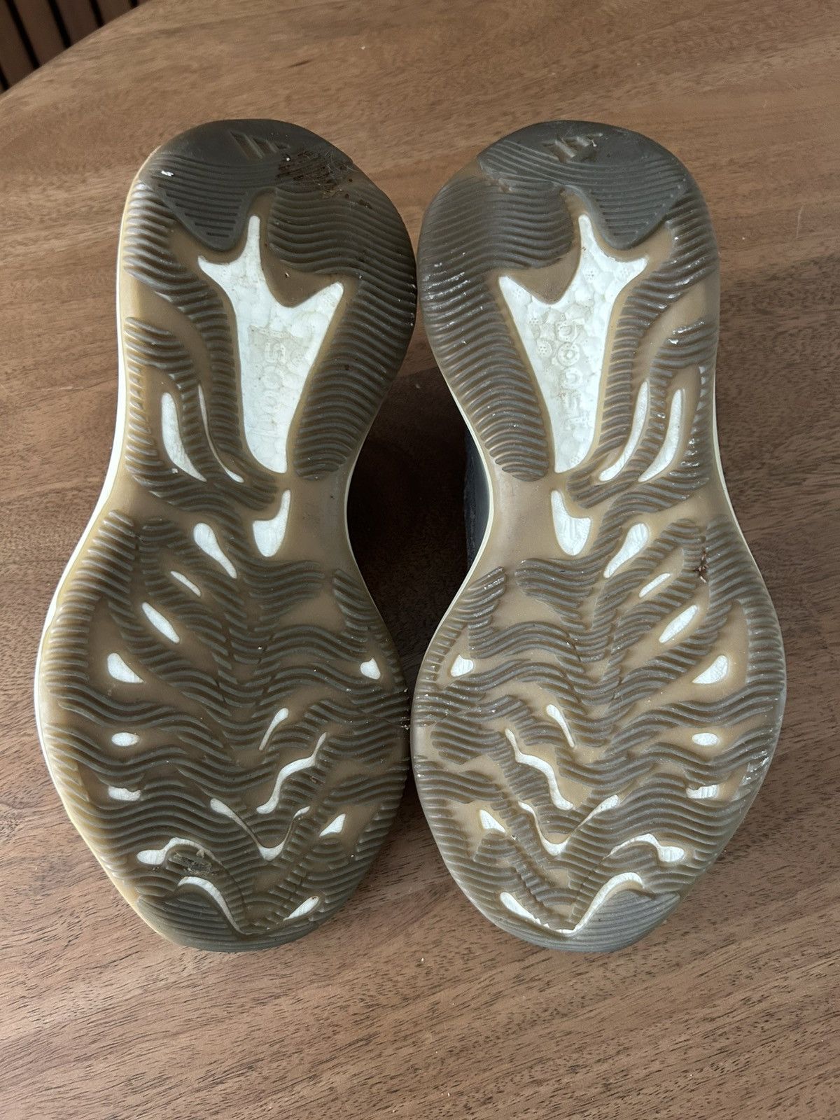 Adidas Yeezy Boost 380 Mist Mens US 8 Used is available for purchase on au  PAY Market - Imported Goods Online Store Co.Ltd. | au PAY Market - Online  Shopping Site