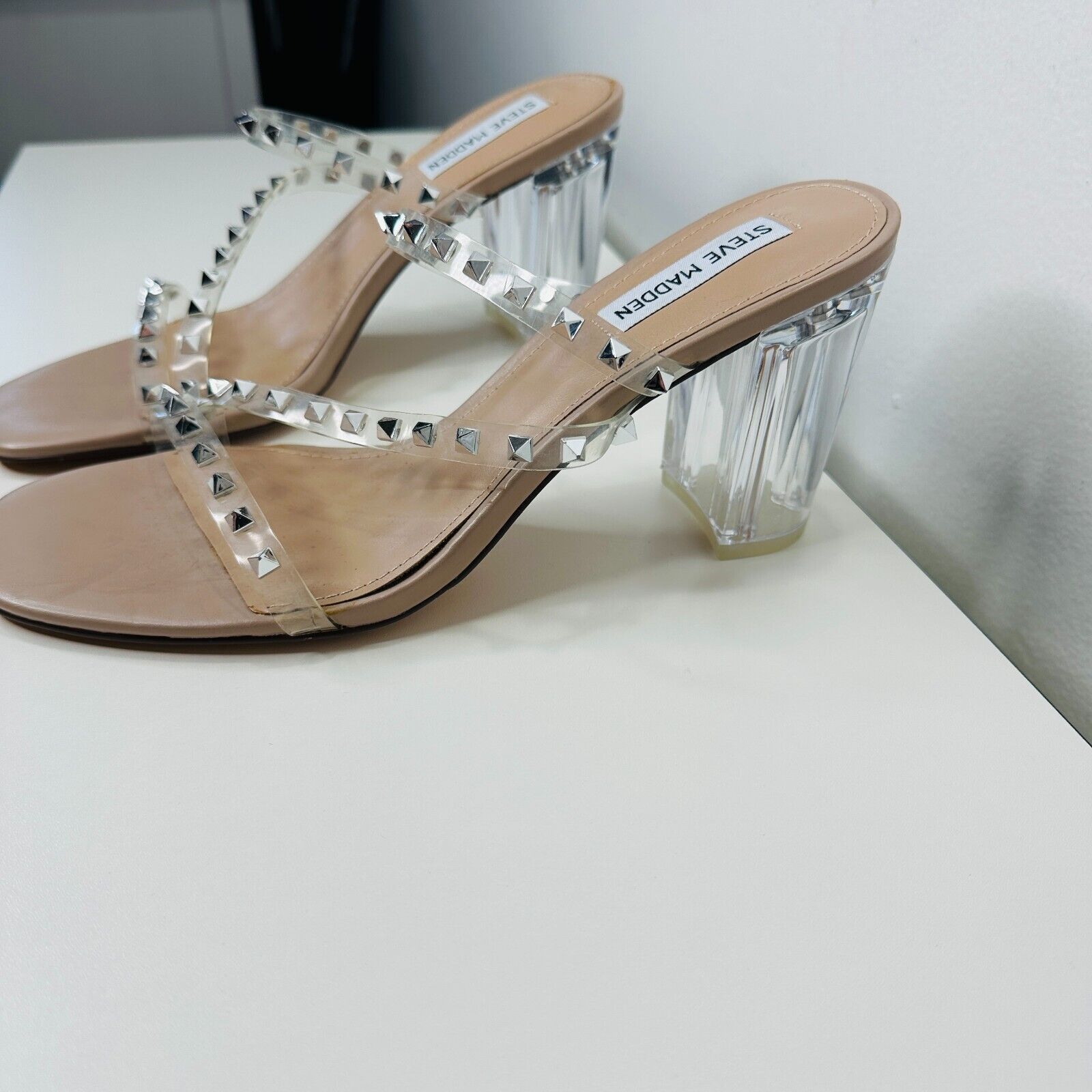 Steve Madden Steve Madden Lucite Cone Heel Clear Silver Stud Sandal 9 Size US 9 / IT 39 - 10 Thumbnail