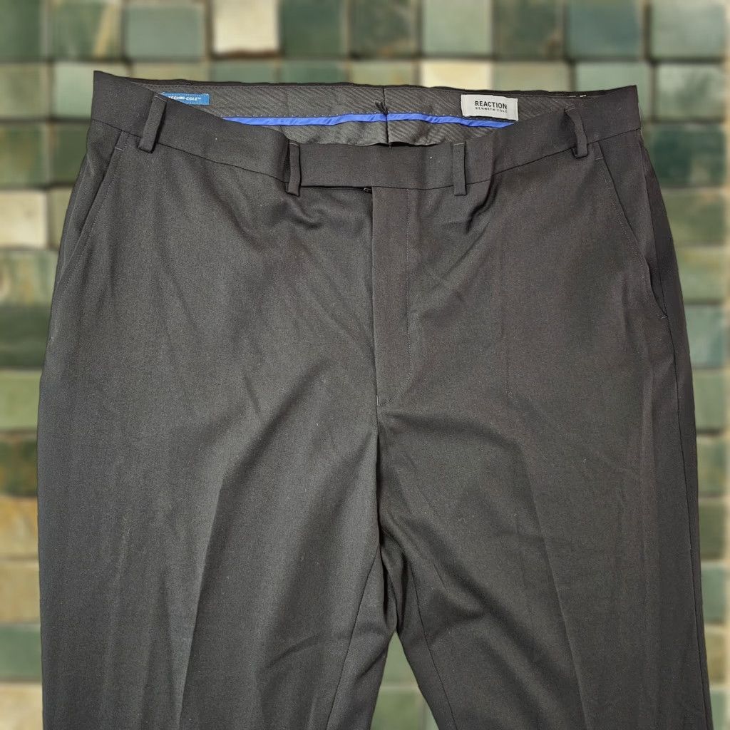 Kenneth Cole Kenneth Cole Reaction Pants Mens 40x32 Black Dress Slacks Flat Front Office Work Stretch Pockets Size US 40 / EU 56 - 1 Thumbnail