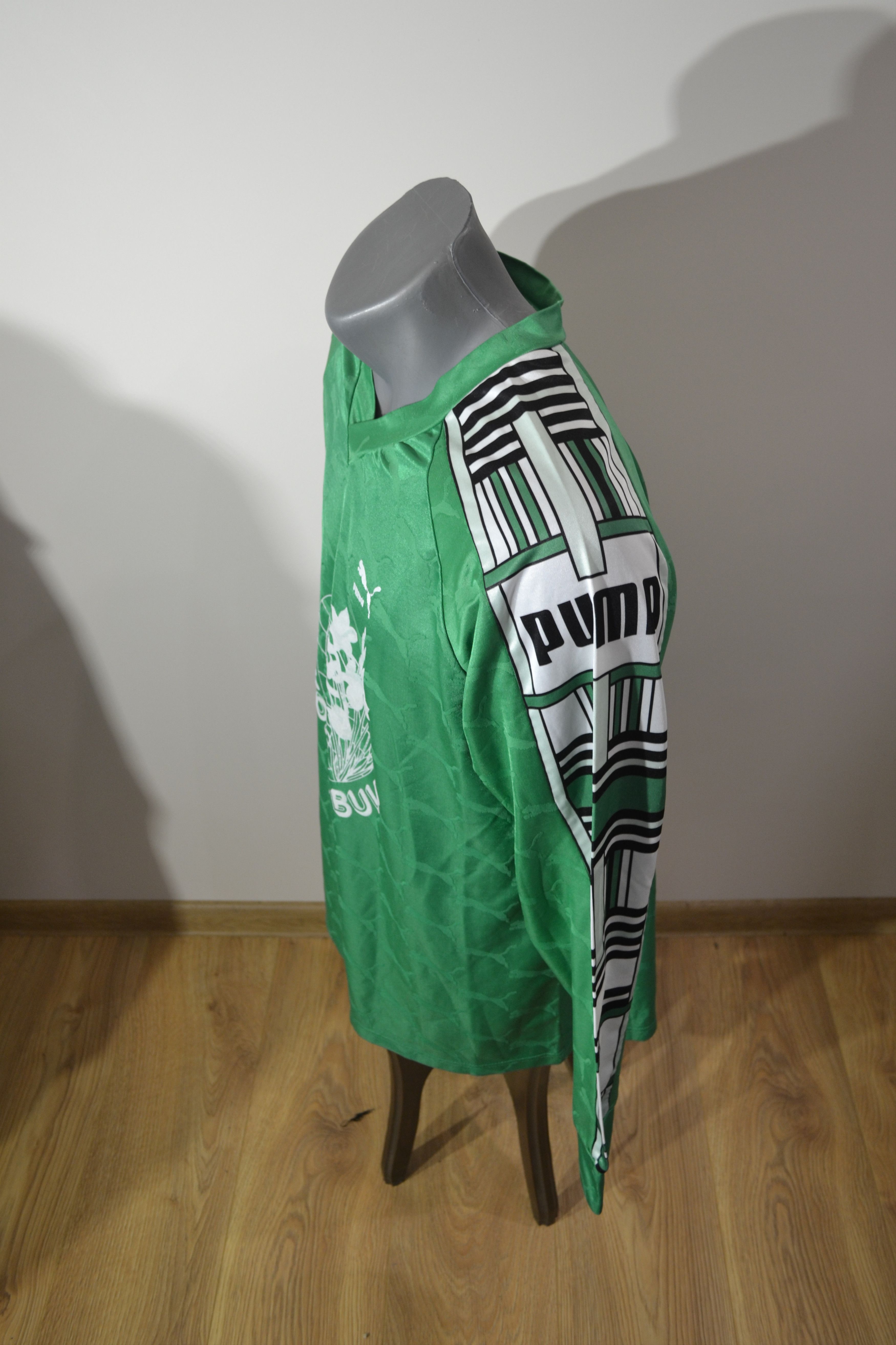 Puma Vintage PUMA Football Jersey – World Bulbs Sponsor Size US M / EU 48-50 / 2 - 5 Thumbnail