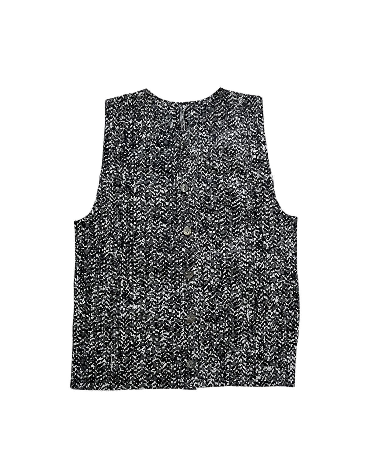pleats please mottled print sleeve less blouses