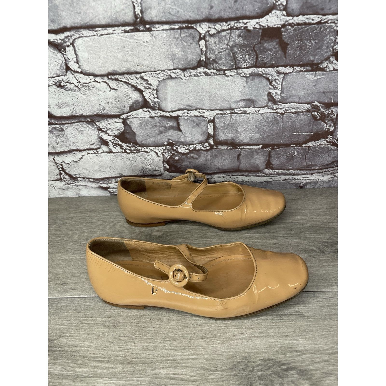 Other LARROUDE Vibram Nude Patent Leather Mary Jane Flats Shoes Wo Size US 5 / IT 35 - 3 Thumbnail