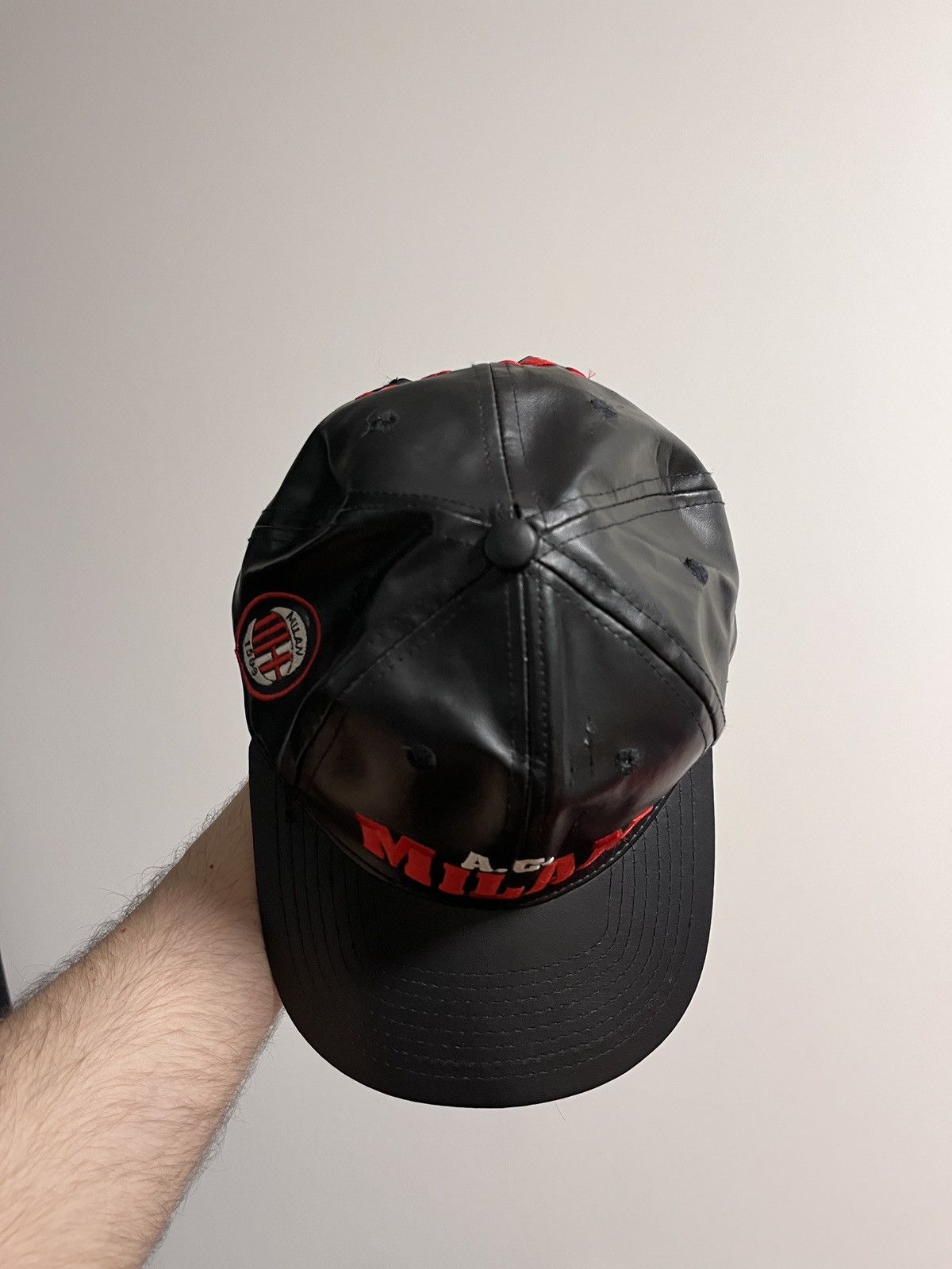 La Milano × Vintage AC MILAN Vintage Polyurethane Black Glossy Cap Size ONE SIZE - 8 Thumbnail