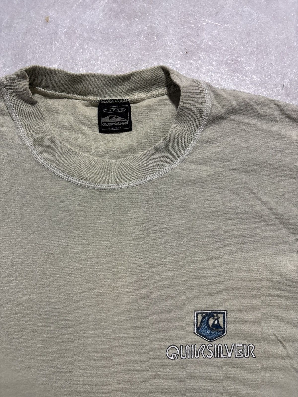 Quiksilver Vintage Quiksilver Tshirt Size US L / EU 52-54 / 3 - 4 Thumbnail